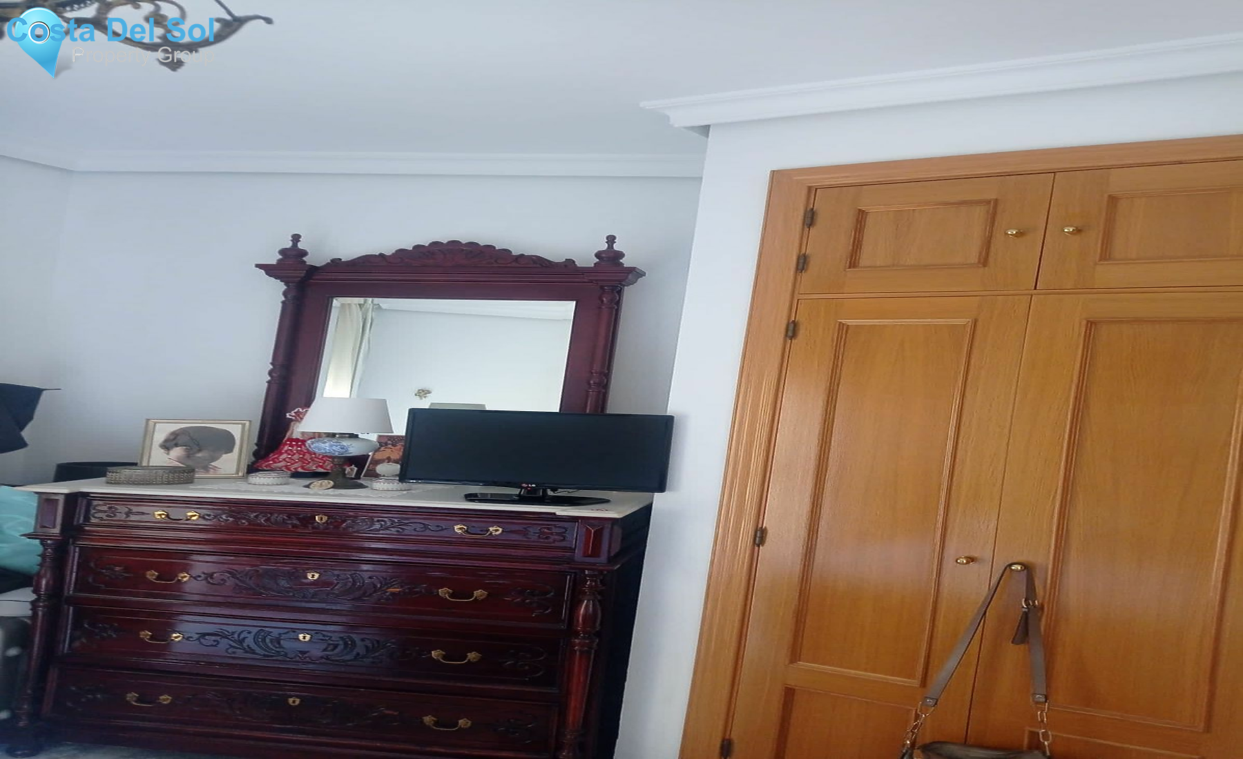 Middle Floor Apartment in Marbella-1535587