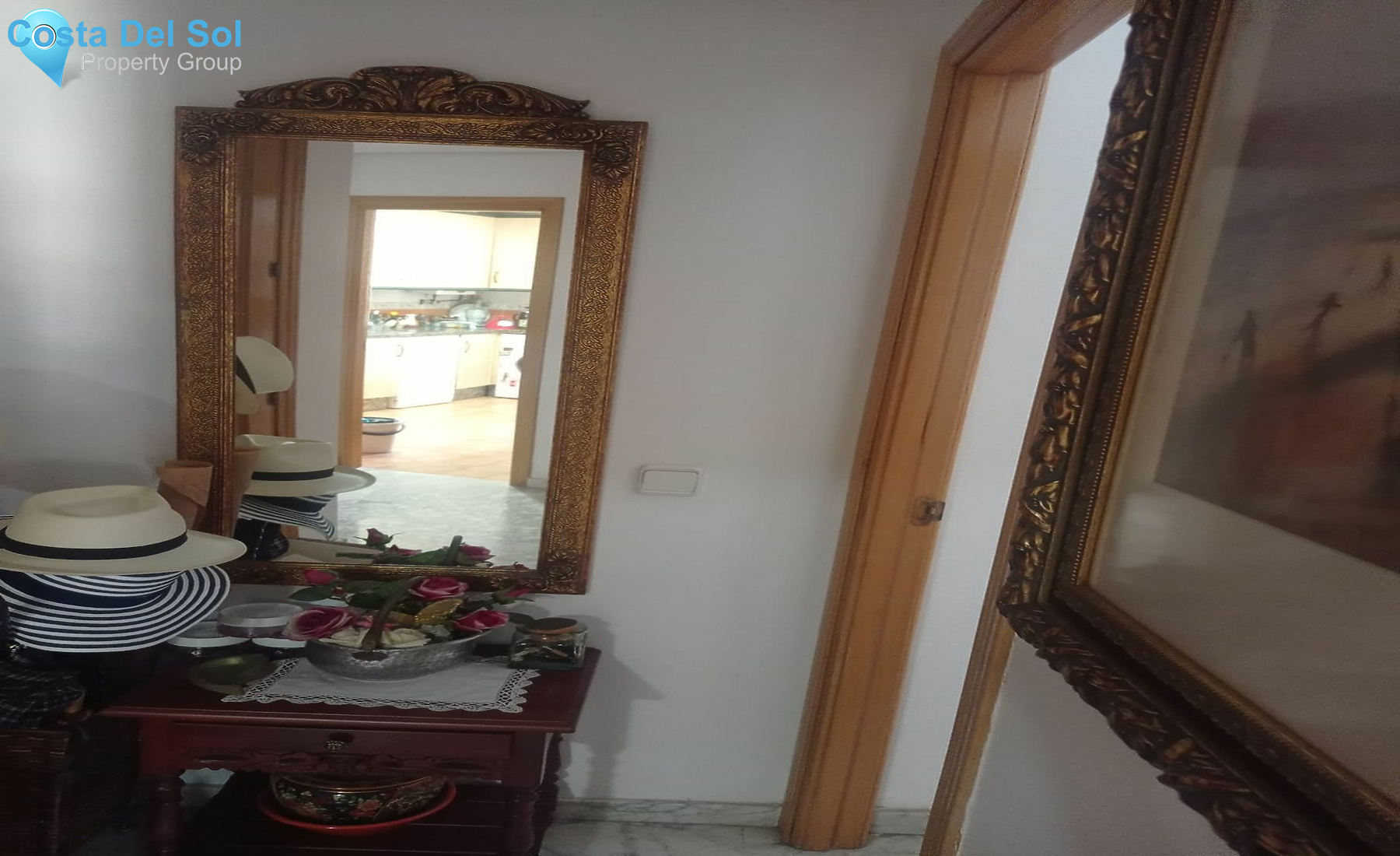 Middle Floor Apartment in Marbella-1535588