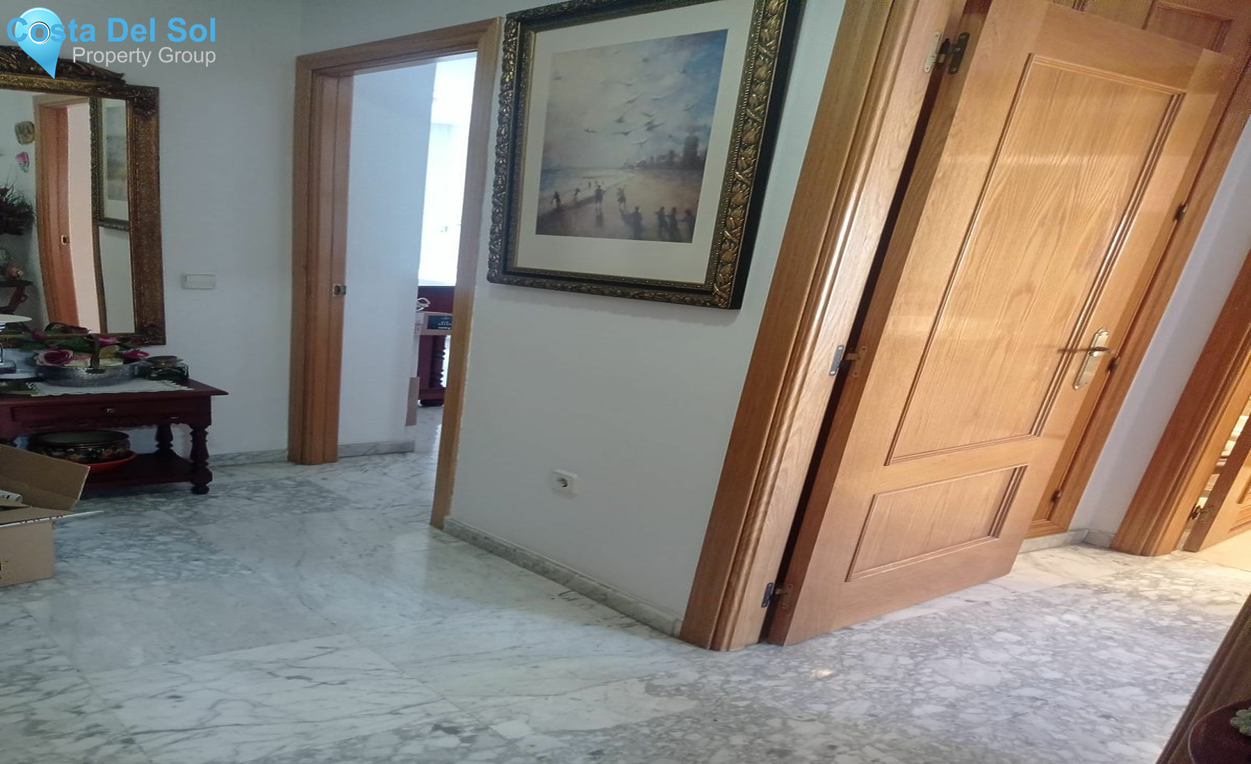 Middle Floor Apartment in Marbella-1535589