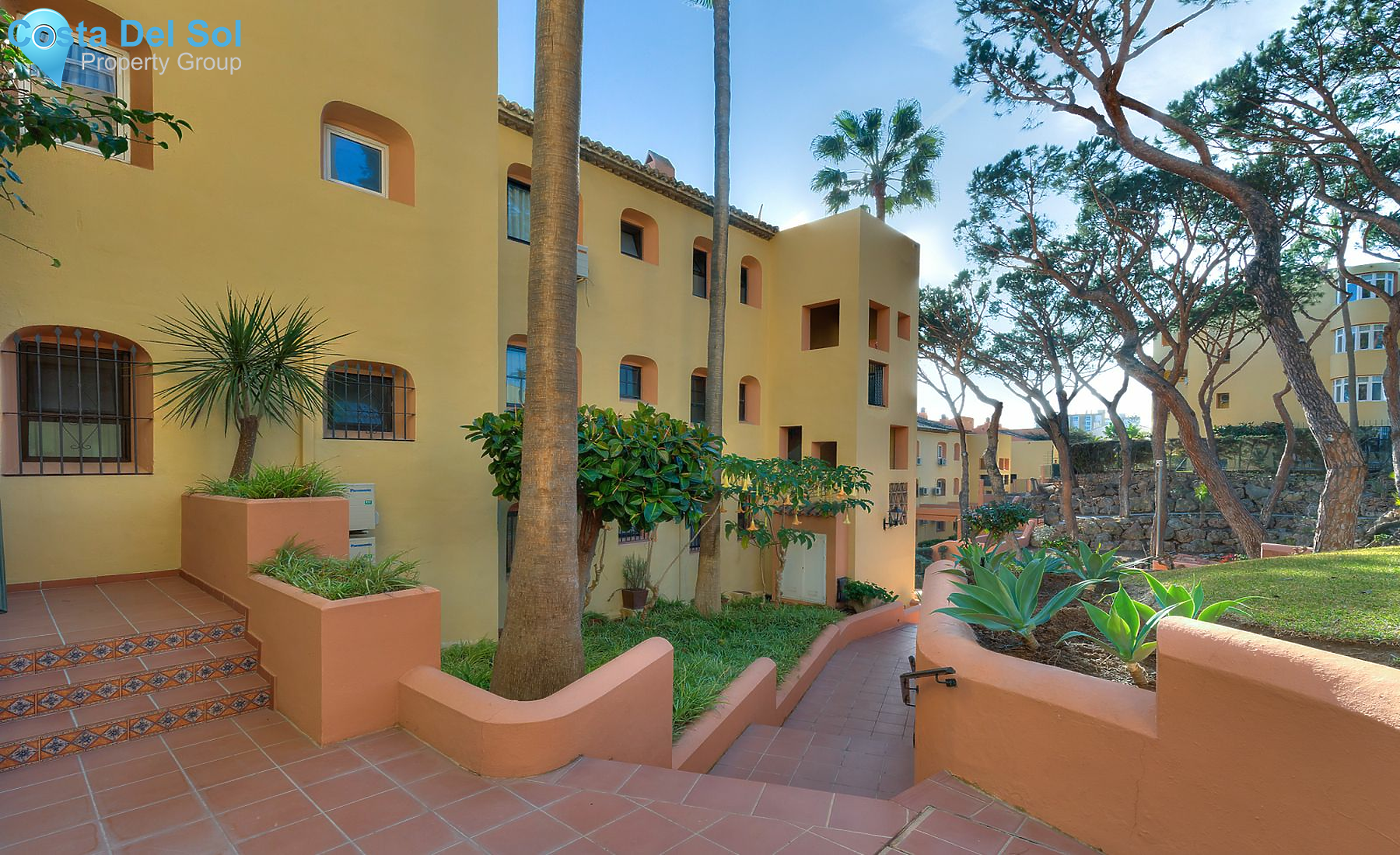 Middle Floor Apartment in Mijas Costa-1127757