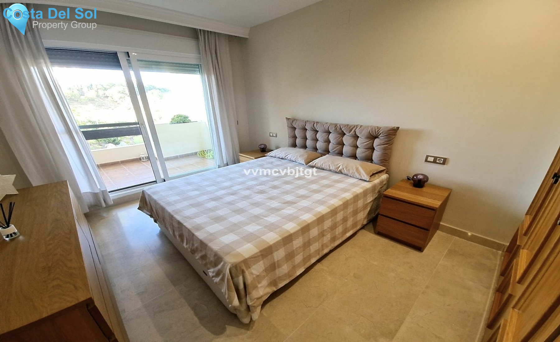 Middle Floor Apartment in Miraflores-1444513