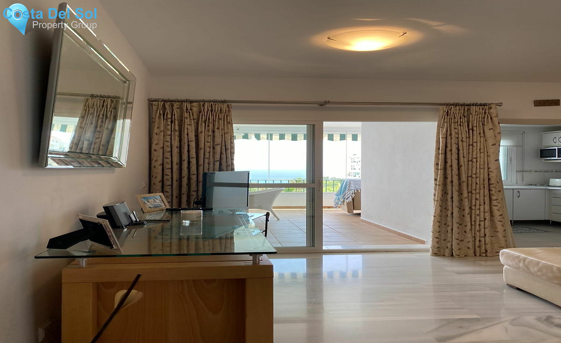 Middle Floor Apartment in Miraflores-1480411