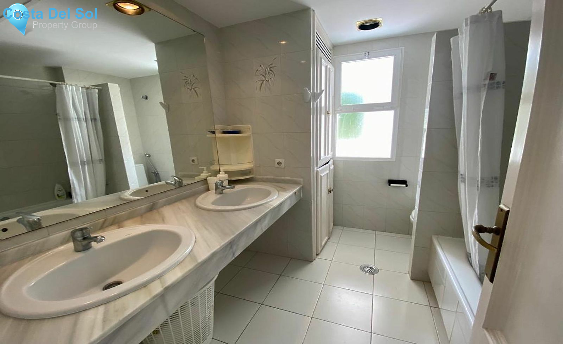 Middle Floor Apartment in Miraflores-1496556