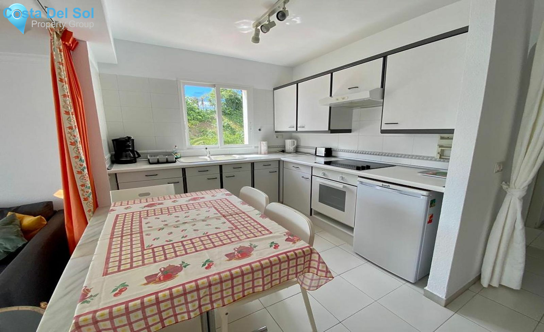 Middle Floor Apartment in Miraflores-1496554