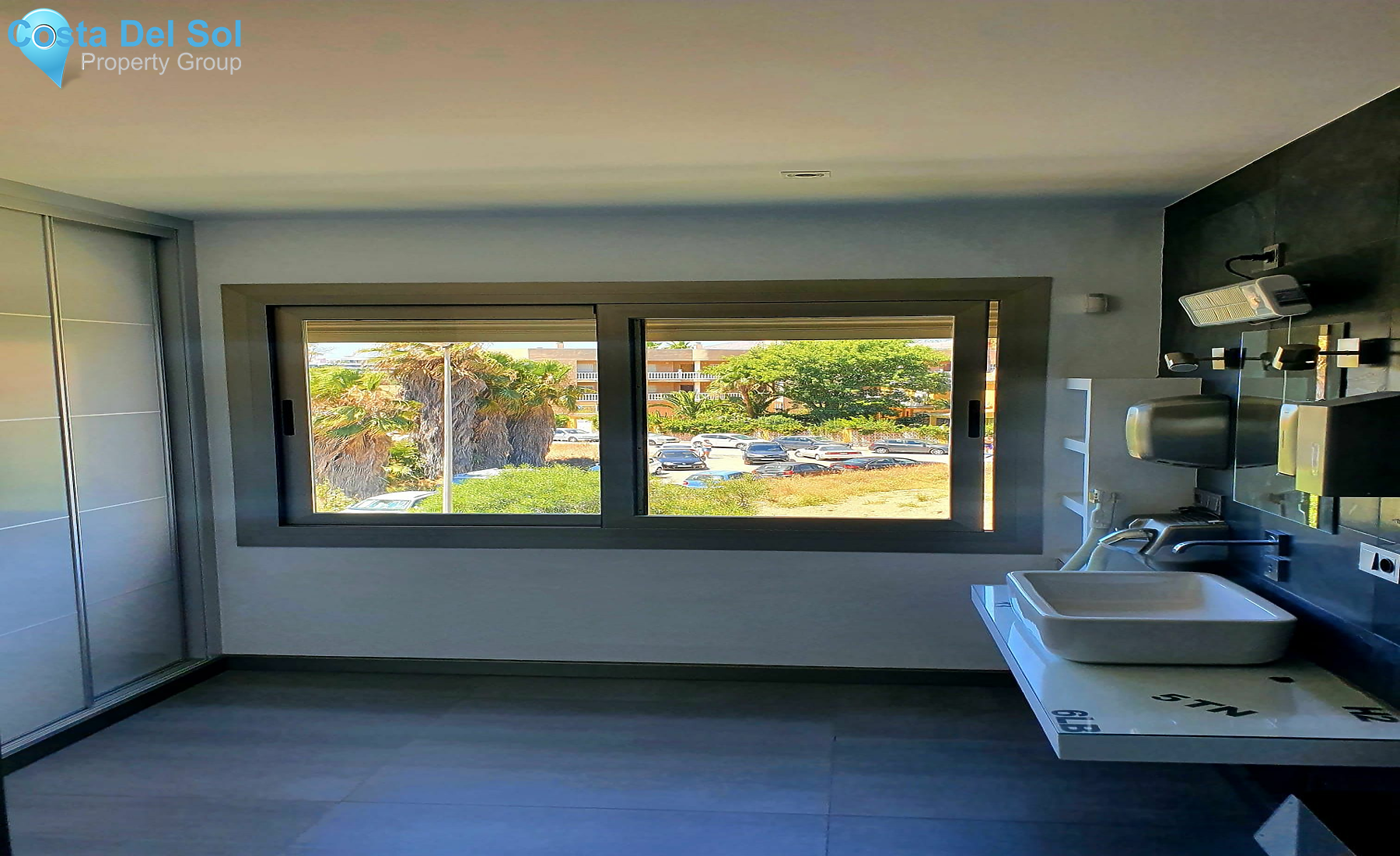 Middle Floor Apartment in Málaga-1146853