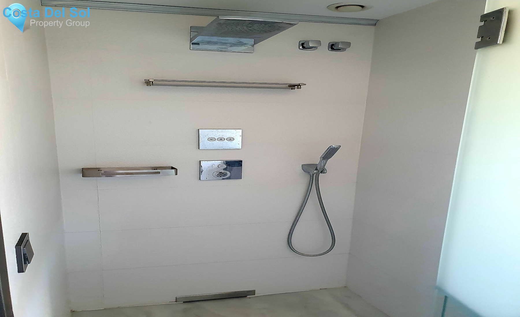 Middle Floor Apartment in Málaga-1146847