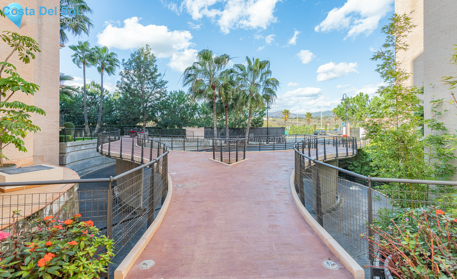 Middle Floor Apartment in New Golden Mile-1377448