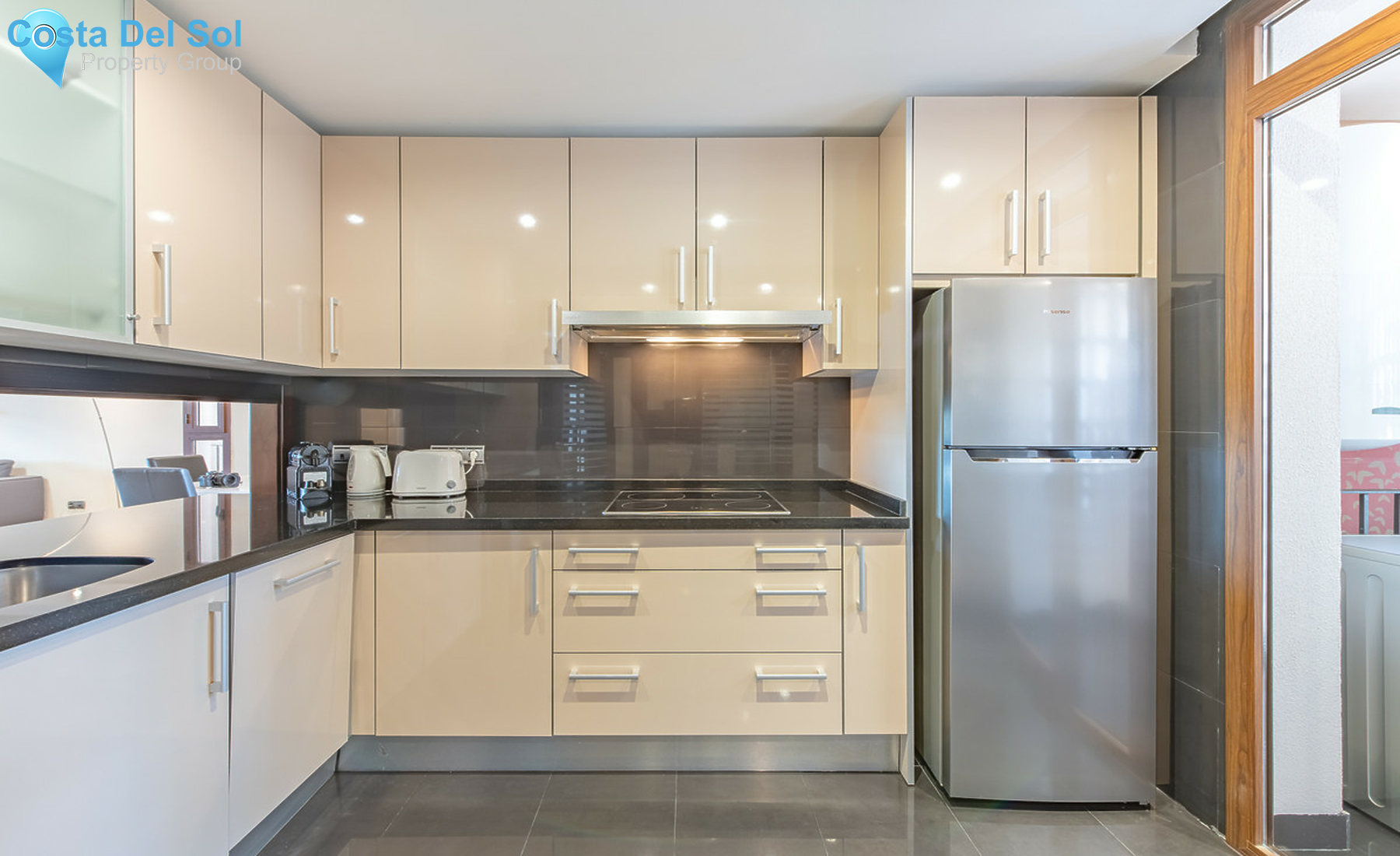 Middle Floor Apartment in New Golden Mile-1377438