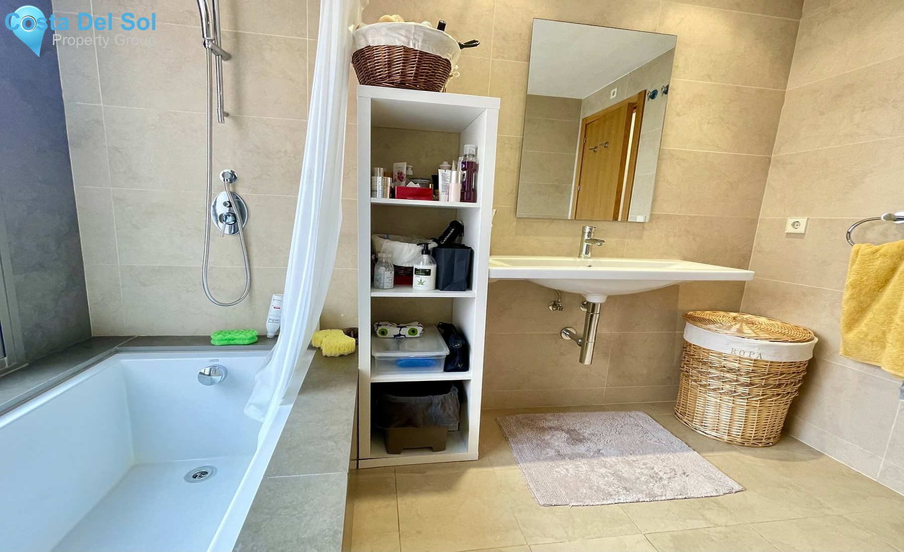 Middle Floor Apartment in New Golden Mile-1525086