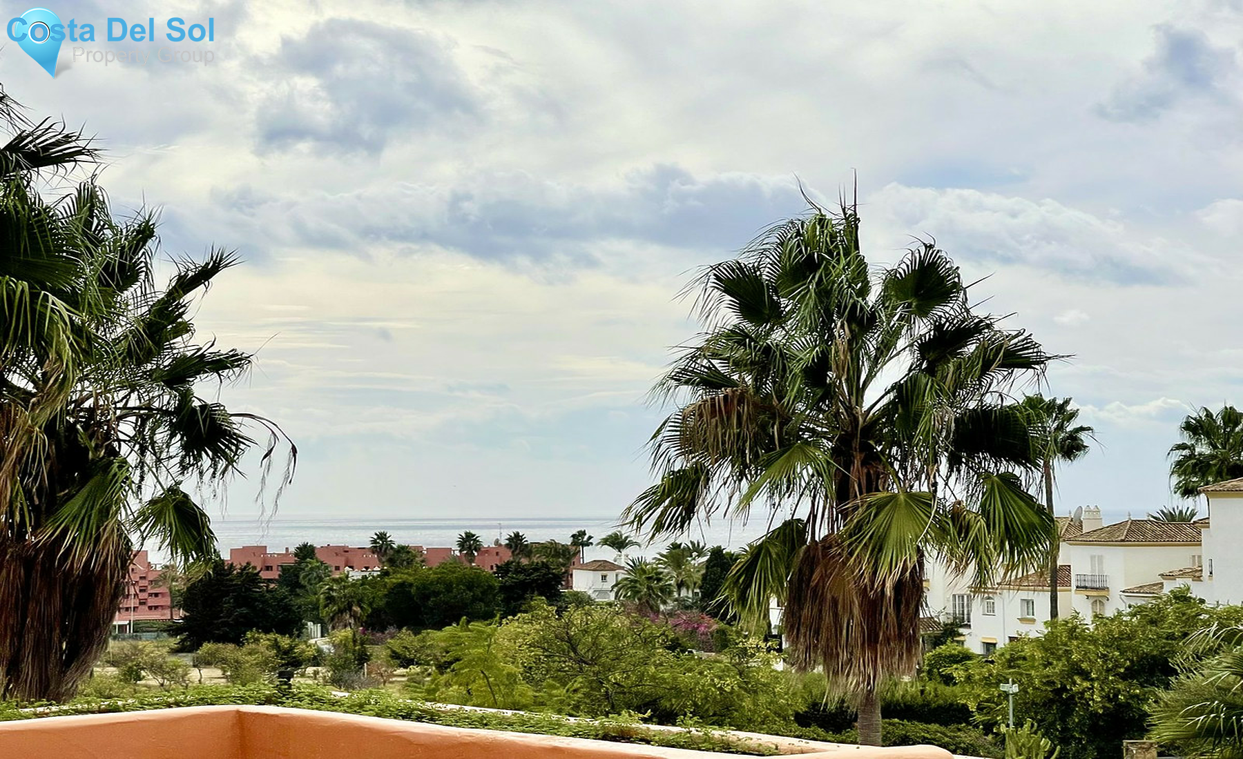 Middle Floor Apartment in New Golden Mile-1525090