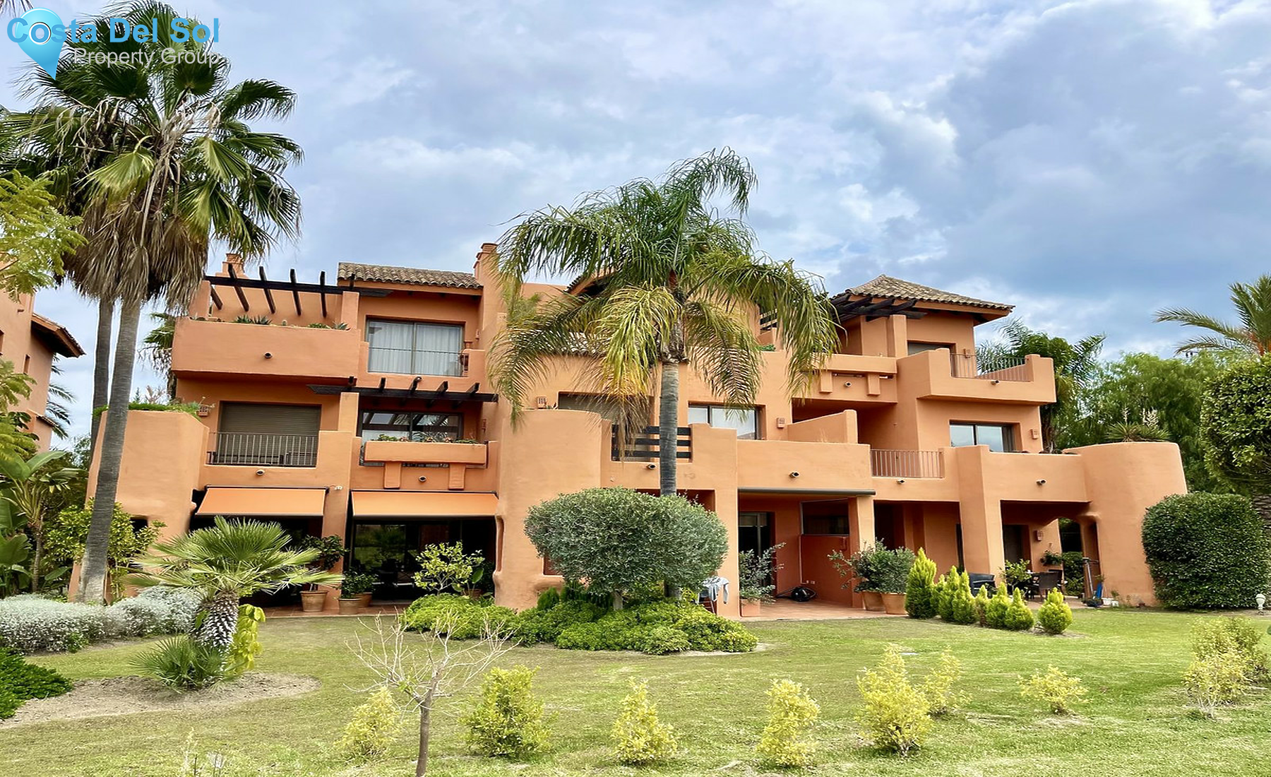 Middle Floor Apartment in New Golden Mile-1525091