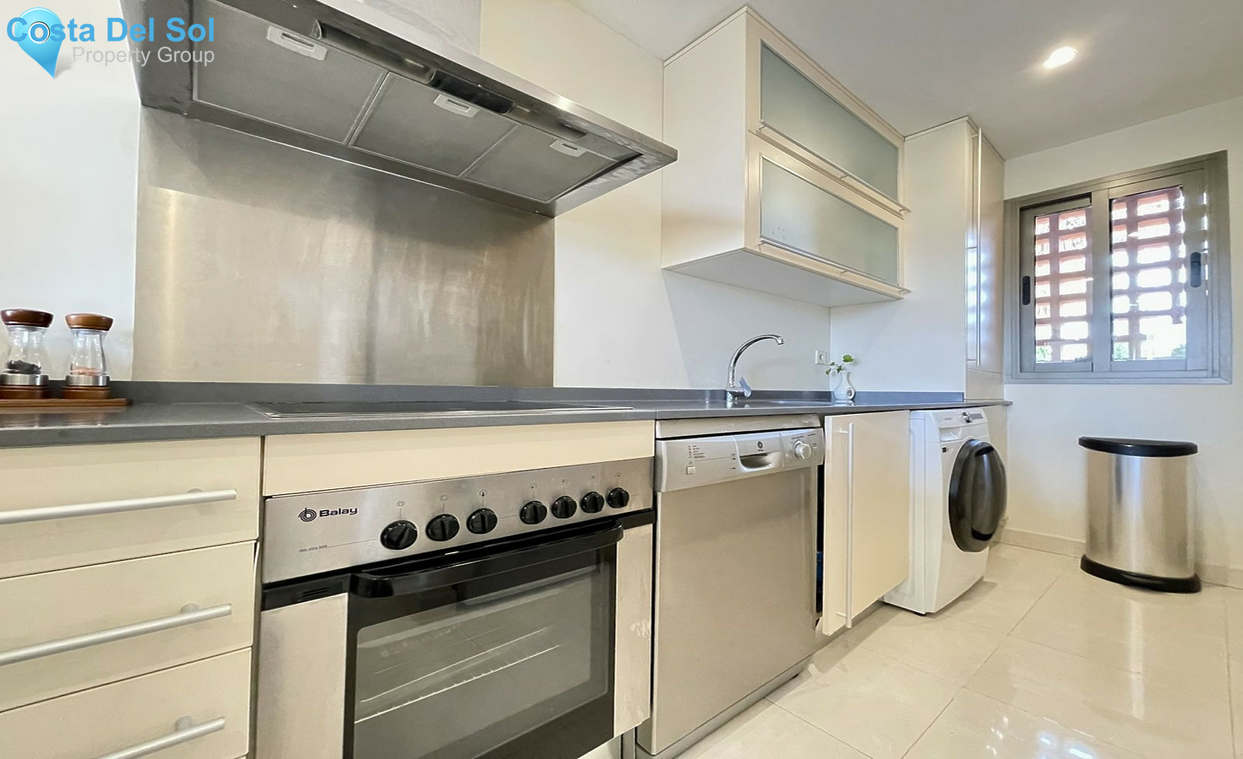 Middle Floor Apartment in New Golden Mile-1525079