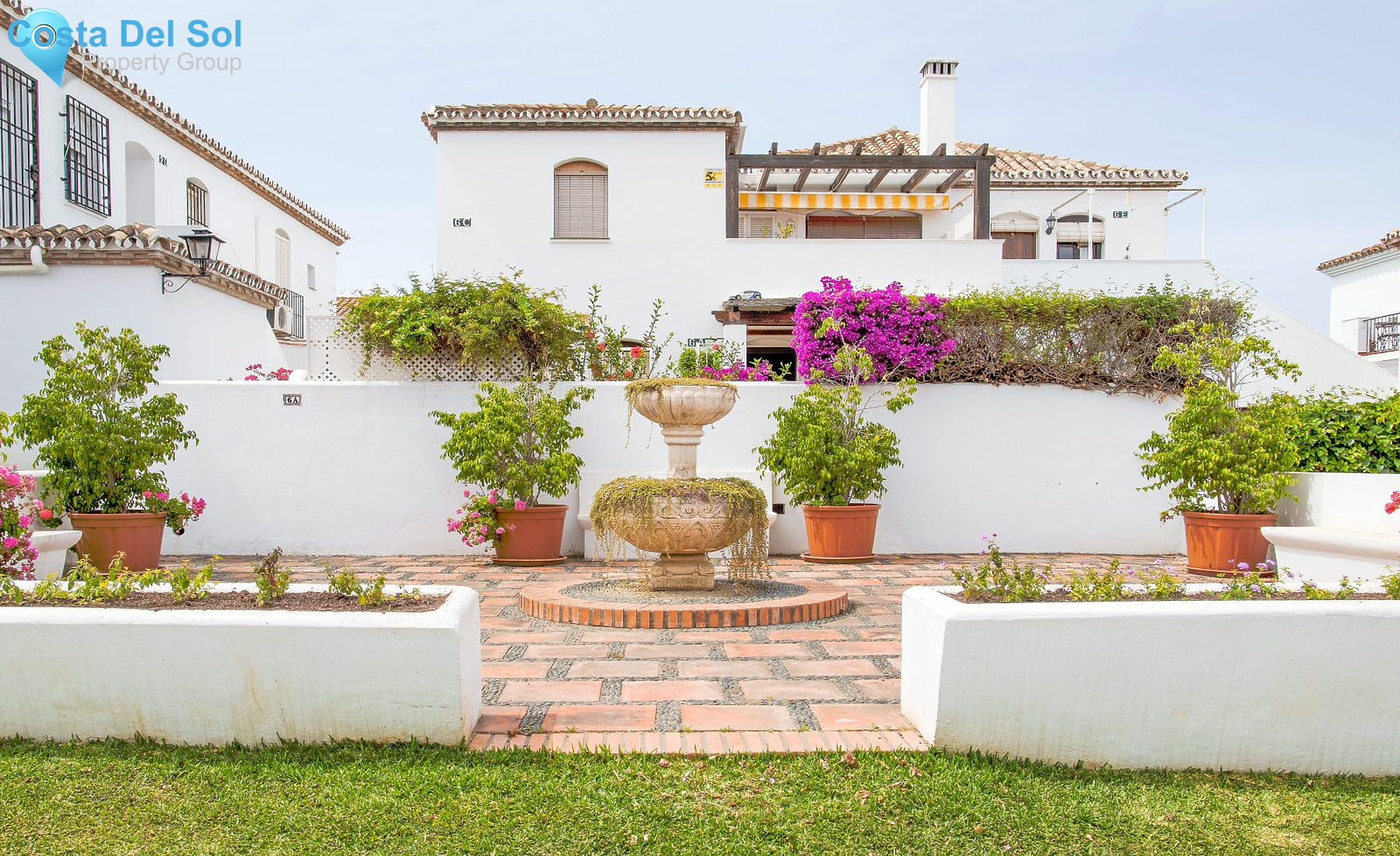 Middle Floor Apartment in New Golden Mile-1185655