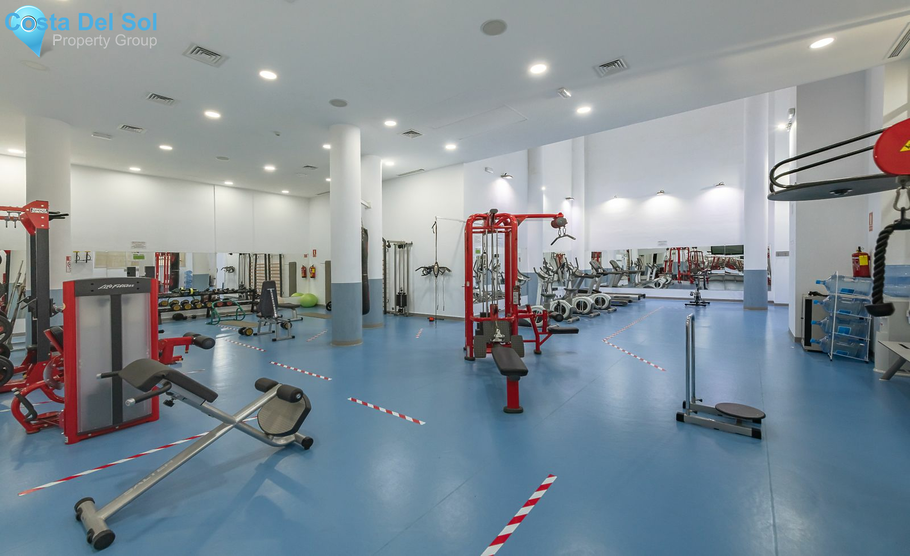 Middle Floor Apartment in New Golden Mile-1196164