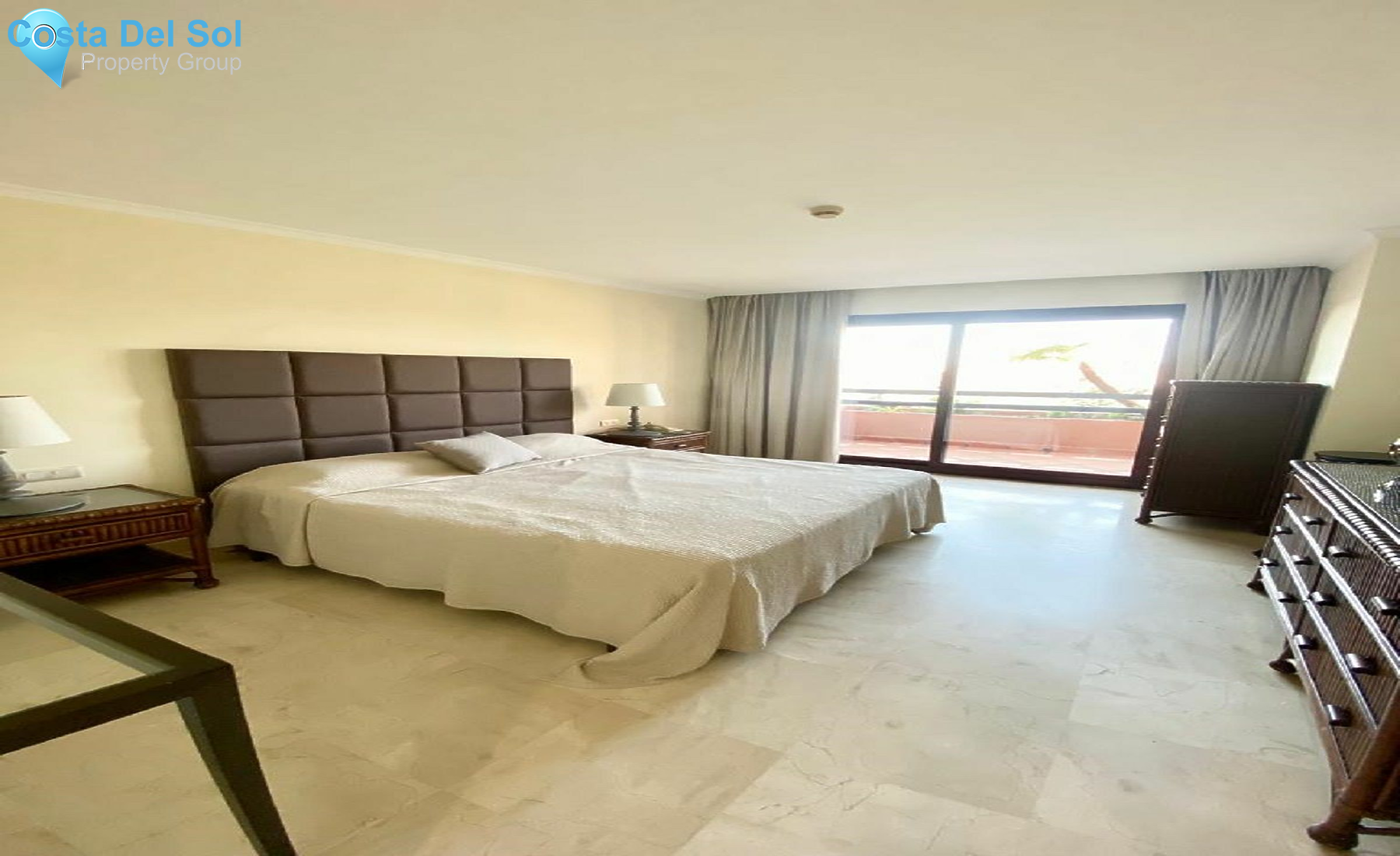 Middle Floor Apartment in New Golden Mile-1219935