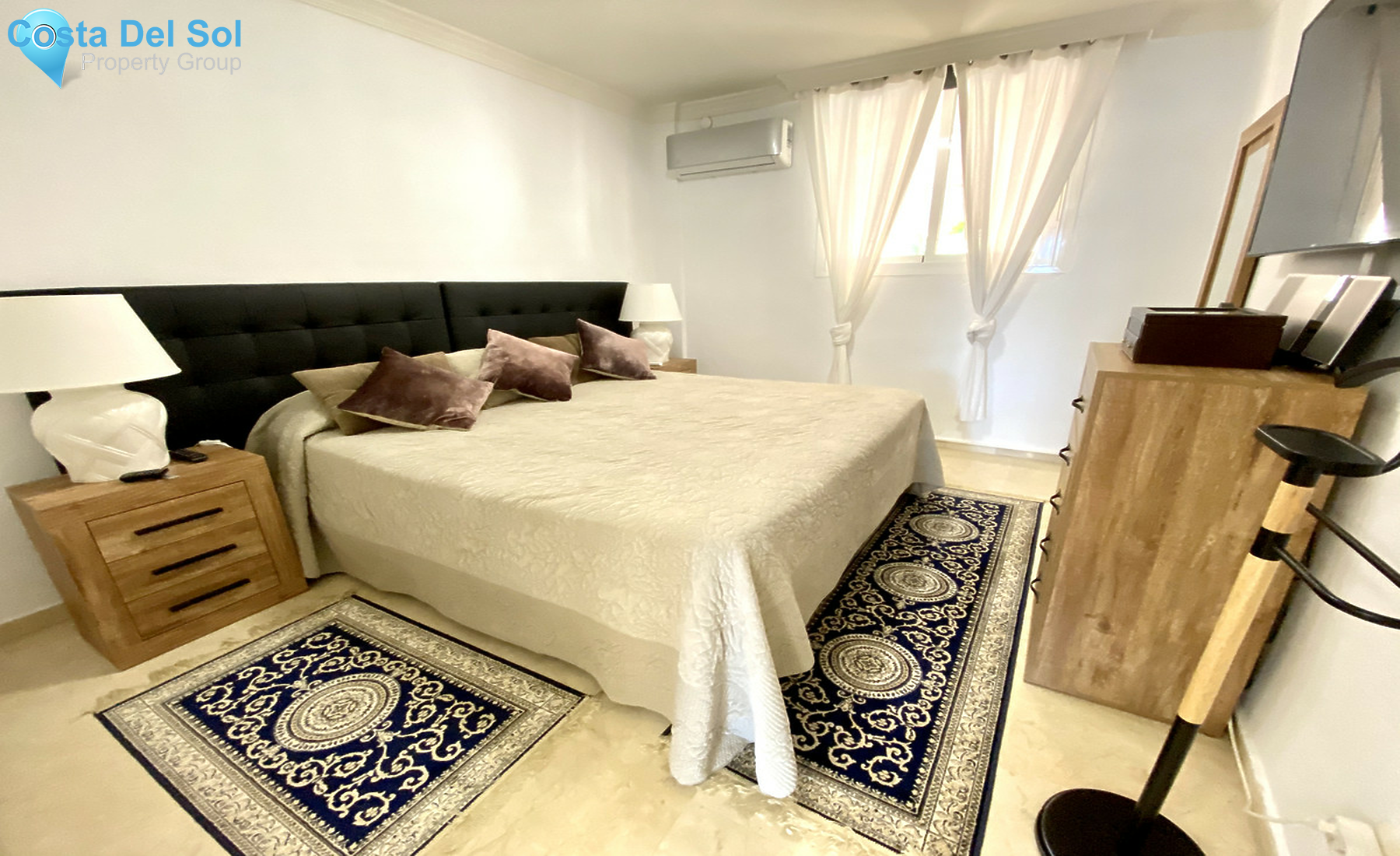 Middle Floor Apartment in Nueva Andalucía-1527189