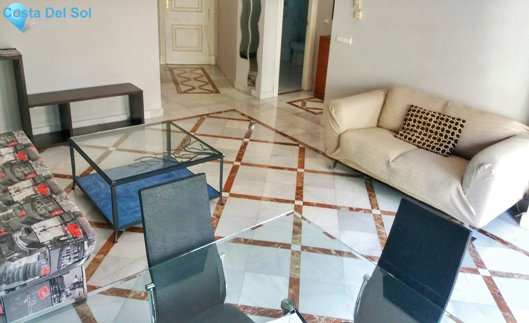 Middle Floor Apartment in Nueva Andalucía-1558654