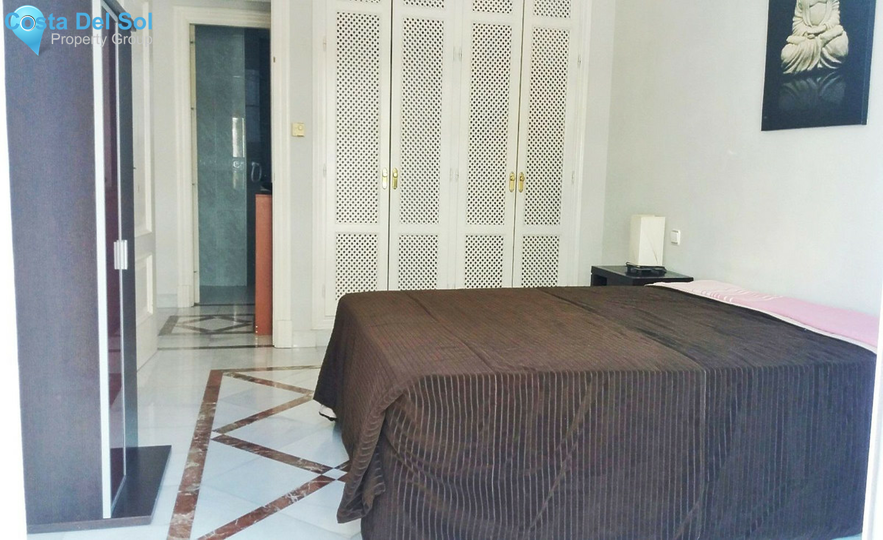 Middle Floor Apartment in Nueva Andalucía-1558645