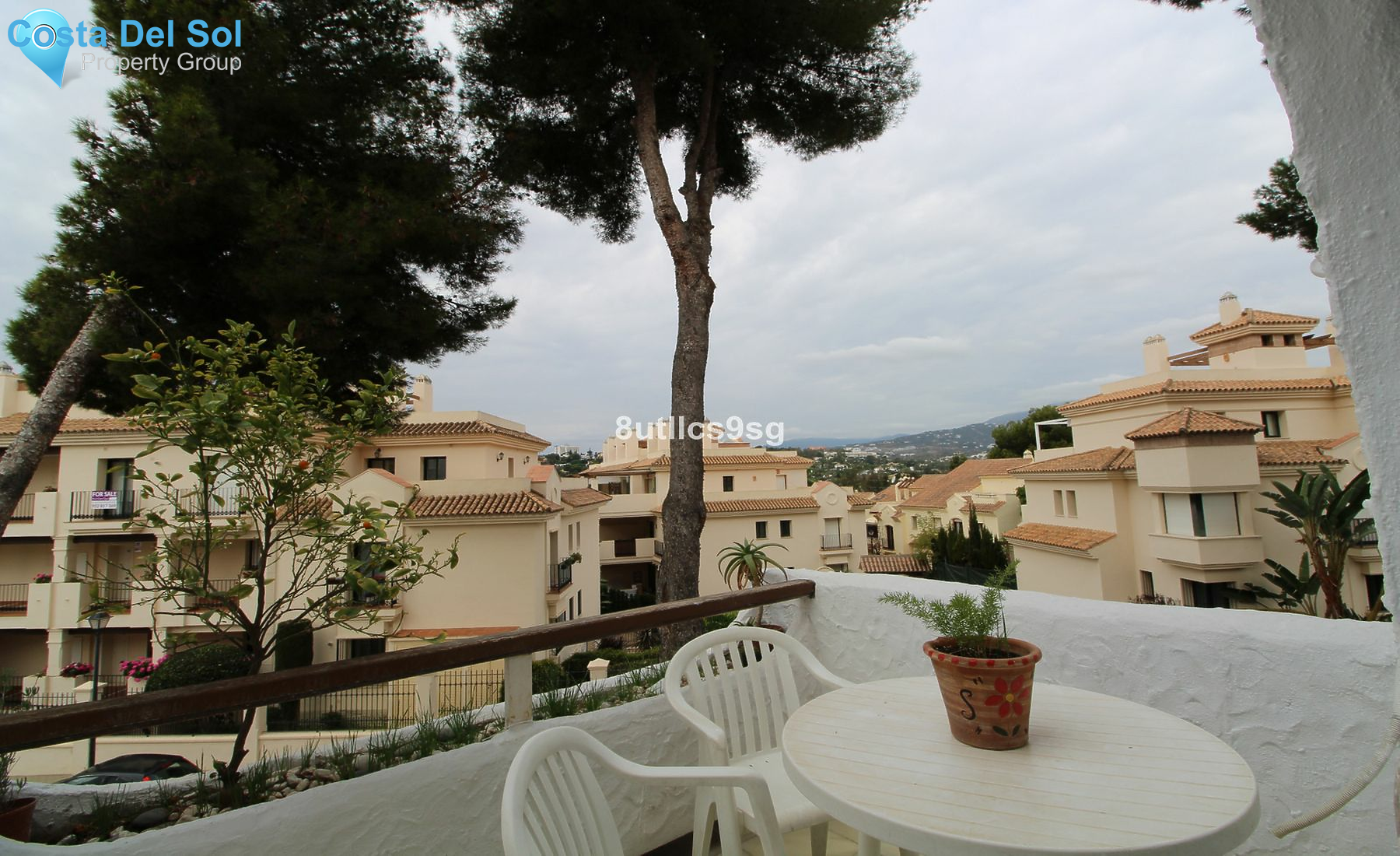 Middle Floor Apartment in Nueva Andalucía-1159049
