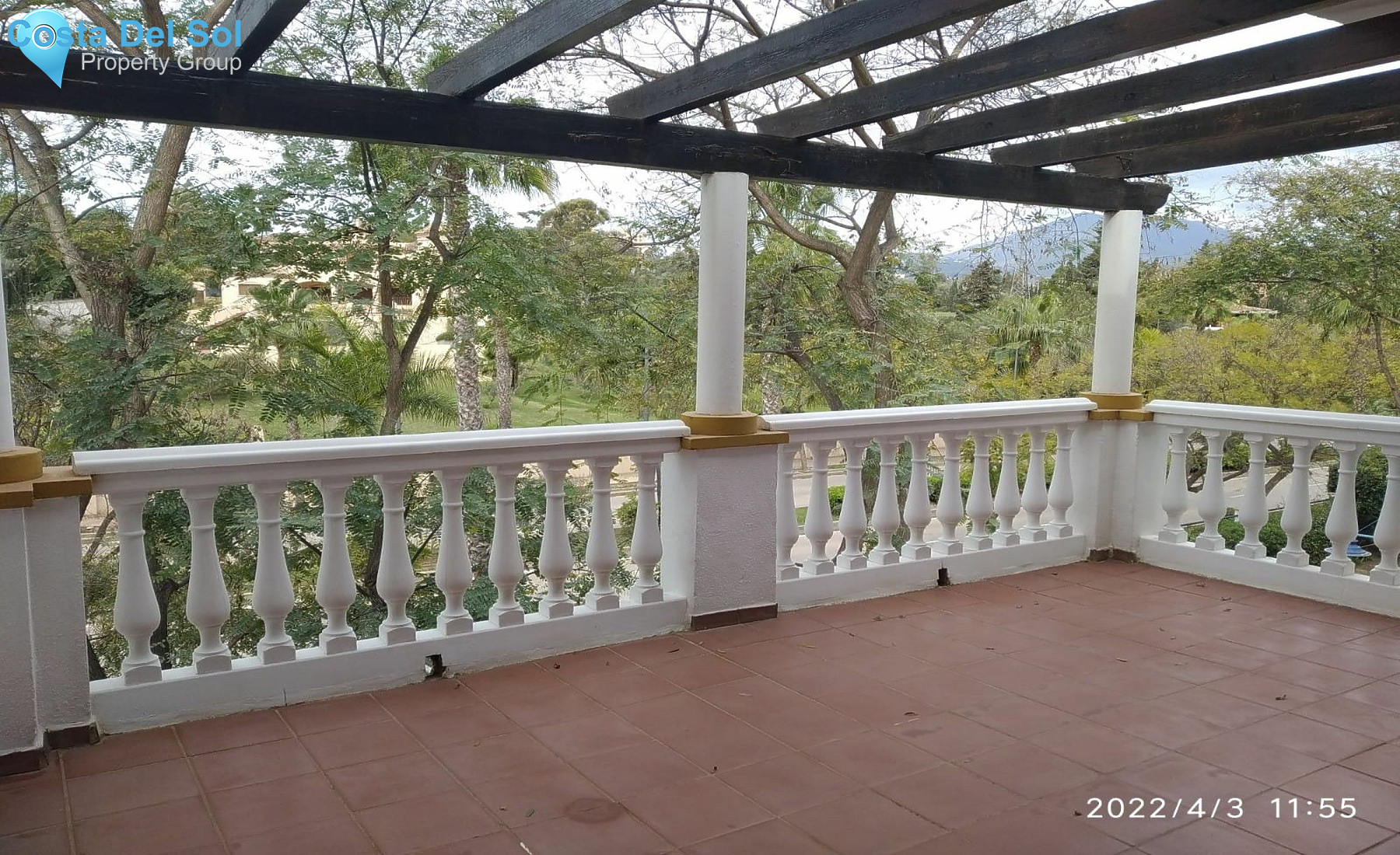 Middle Floor Apartment in Nueva Andalucía-1447569