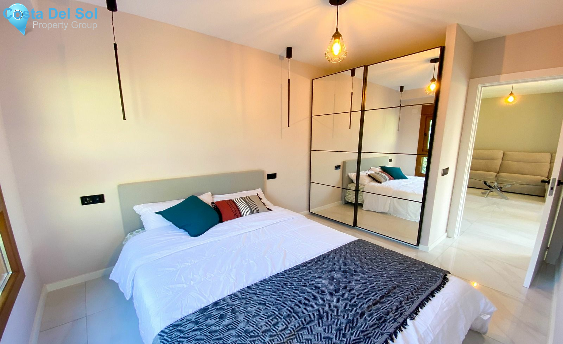 Middle Floor Apartment in Nueva Andalucía-1463949