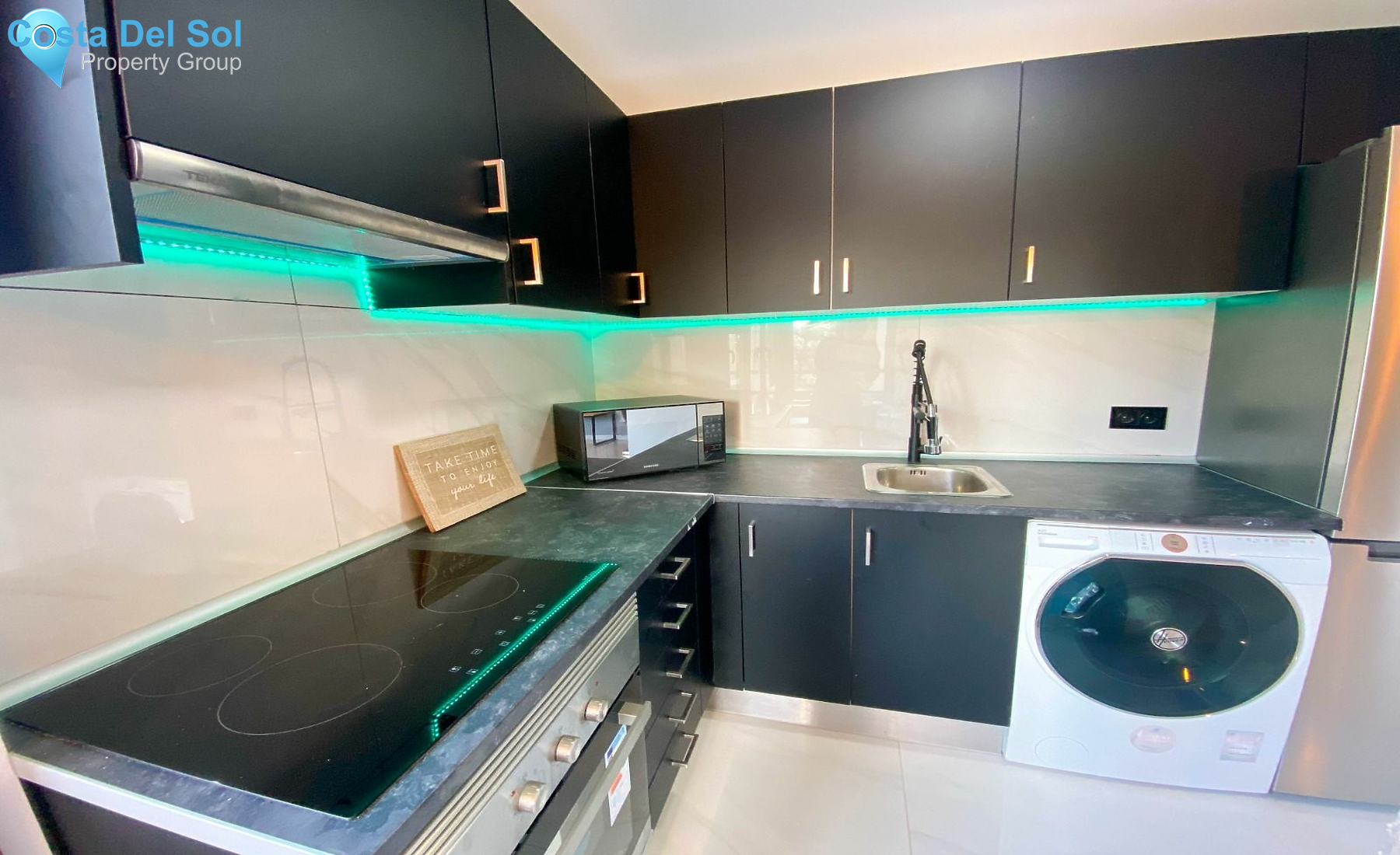 Middle Floor Apartment in Nueva Andalucía-1463951