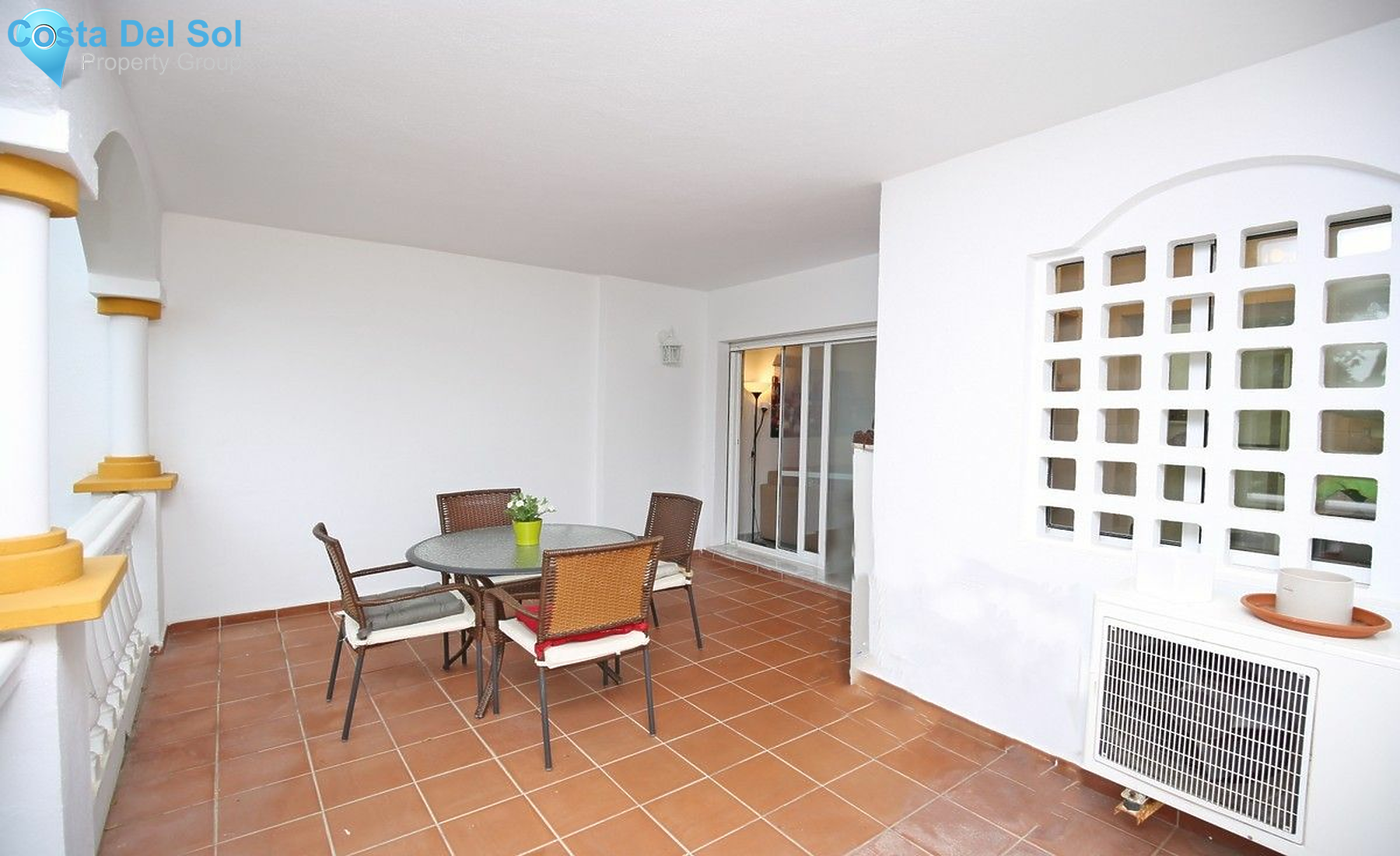 Middle Floor Apartment in Nueva Andalucía-1535057