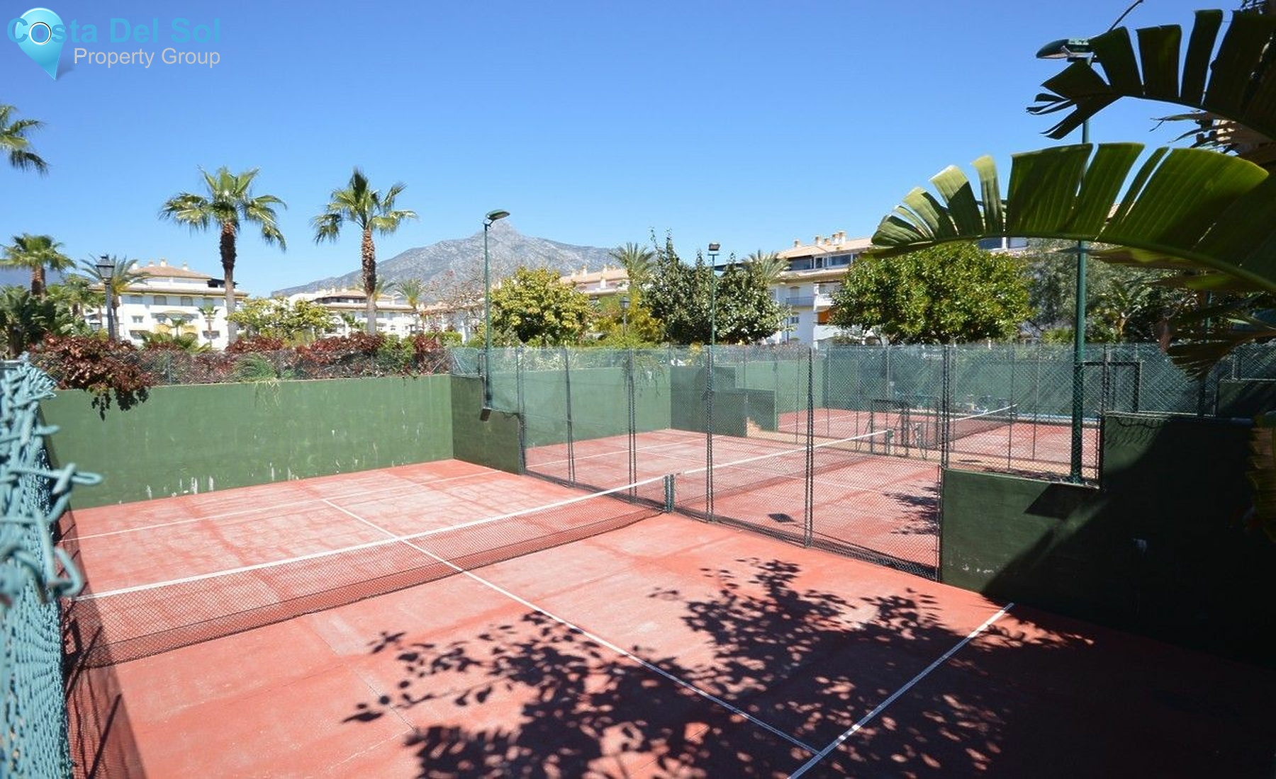 Middle Floor Apartment in Nueva Andalucía-1535059