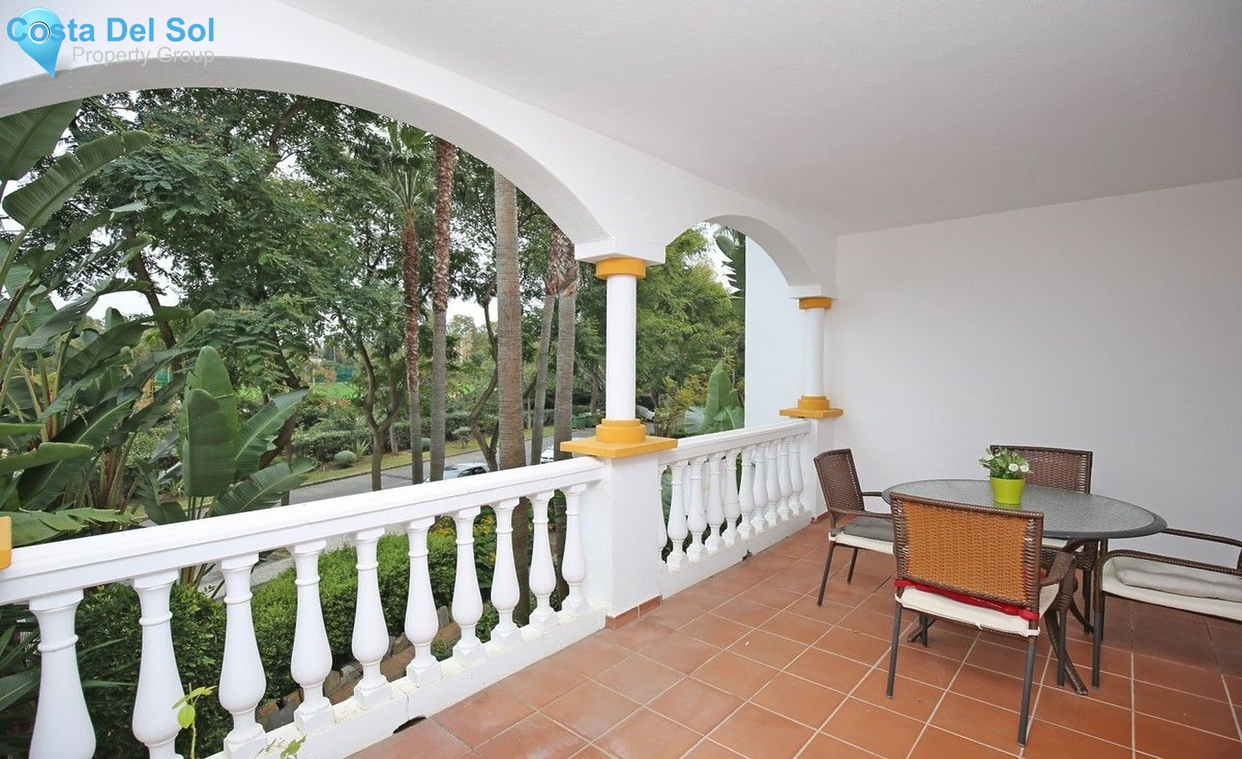 Middle Floor Apartment in Nueva Andalucía-1535062