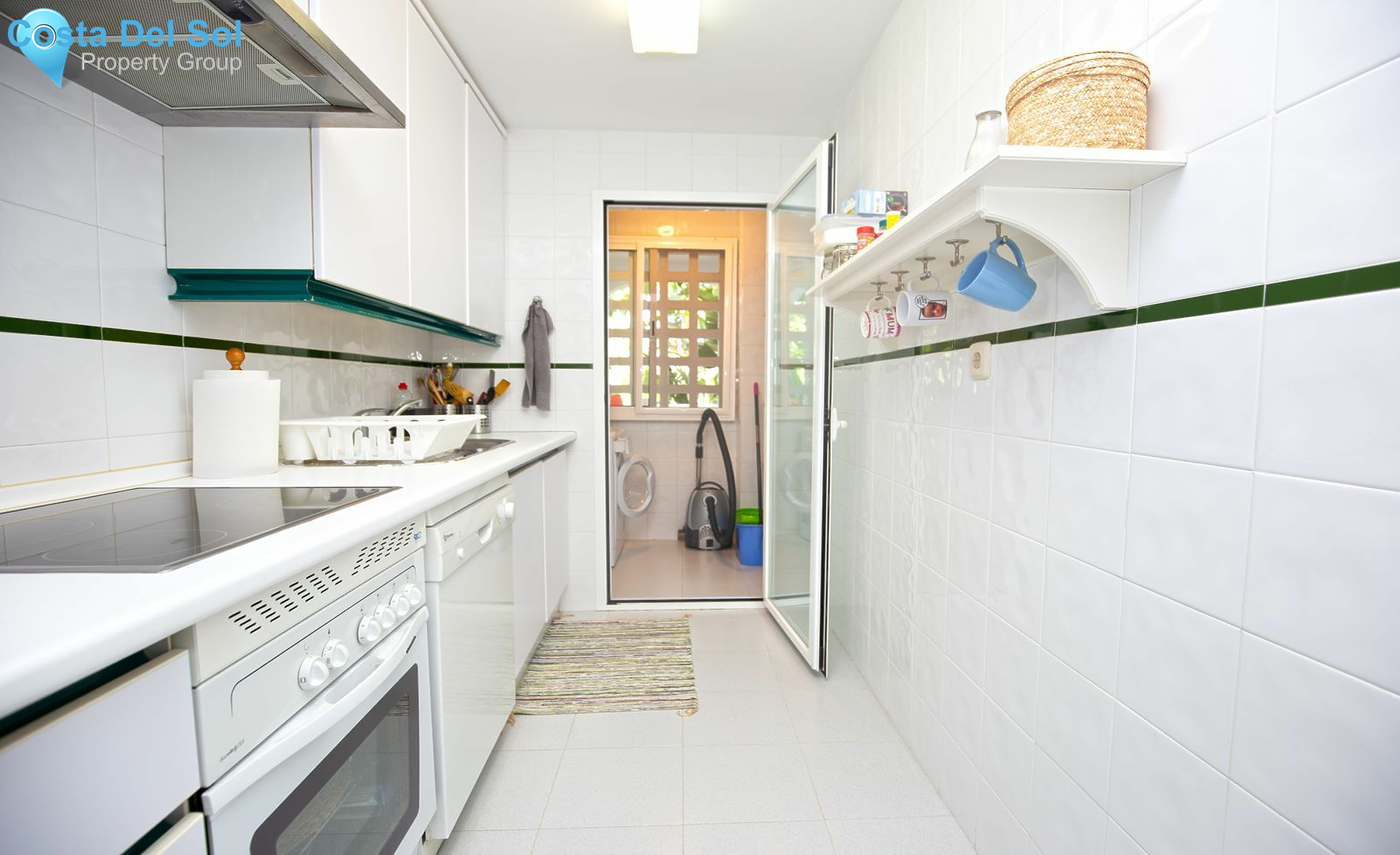 Middle Floor Apartment in Nueva Andalucía-1535049