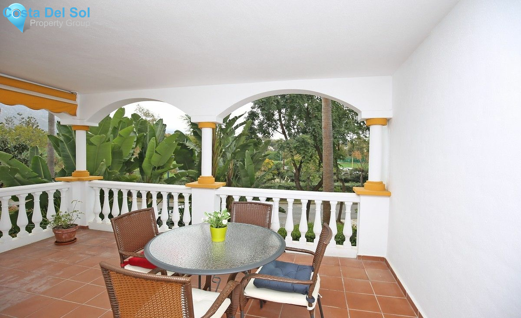 Middle Floor Apartment in Nueva Andalucía-1535053
