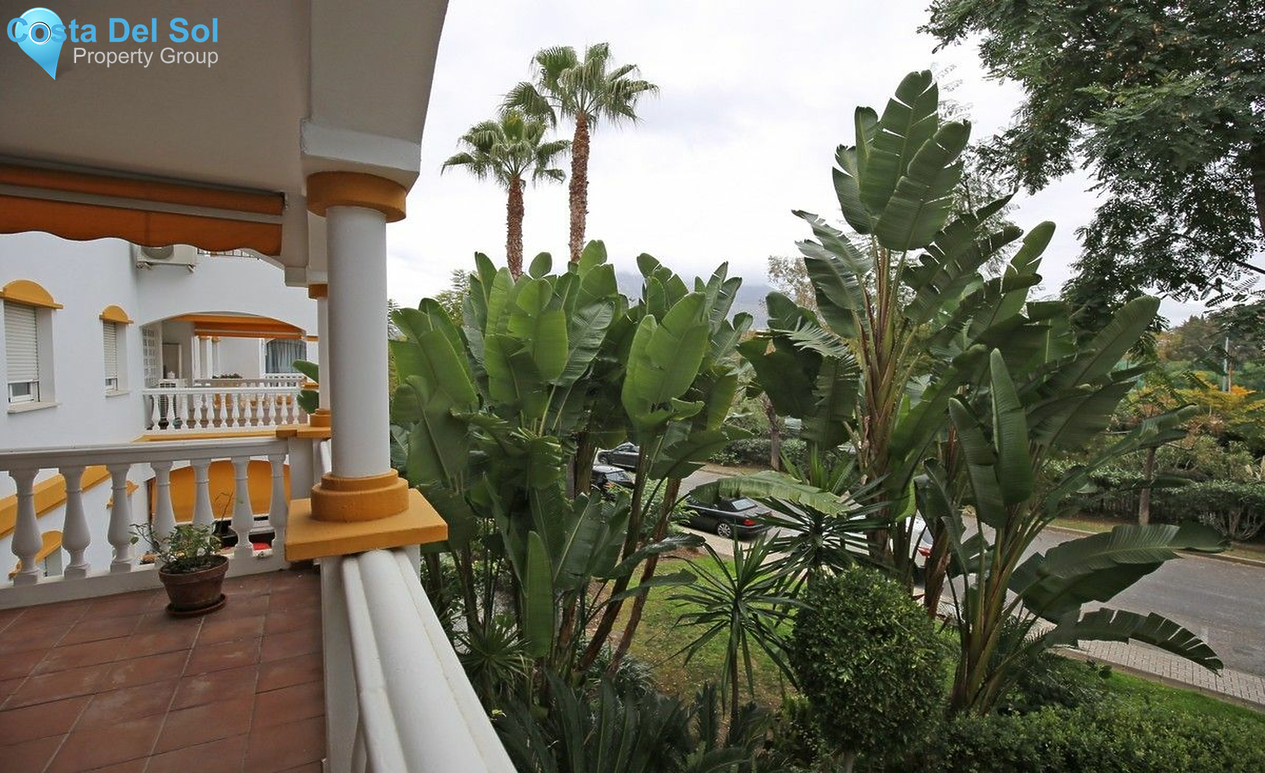 Middle Floor Apartment in Nueva Andalucía-1535054