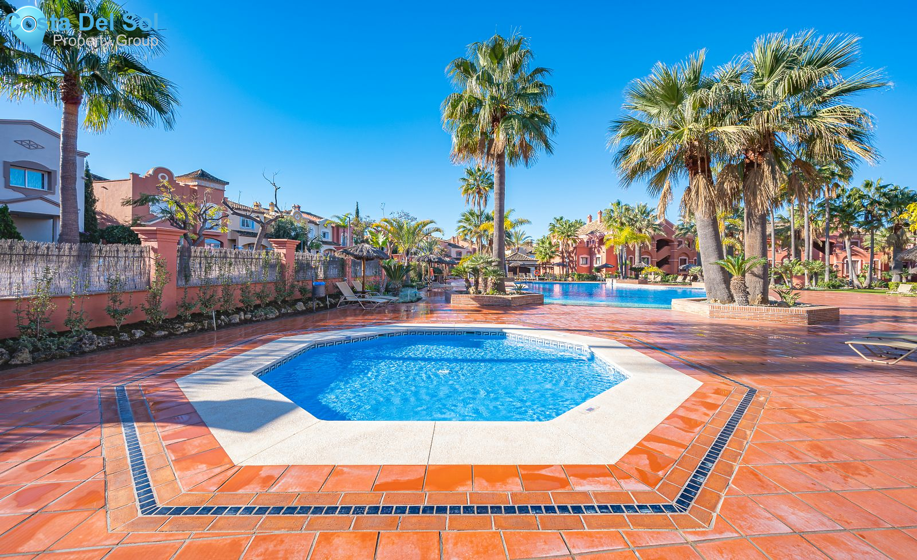 Middle Floor Apartment in Puerto Banús-1172416