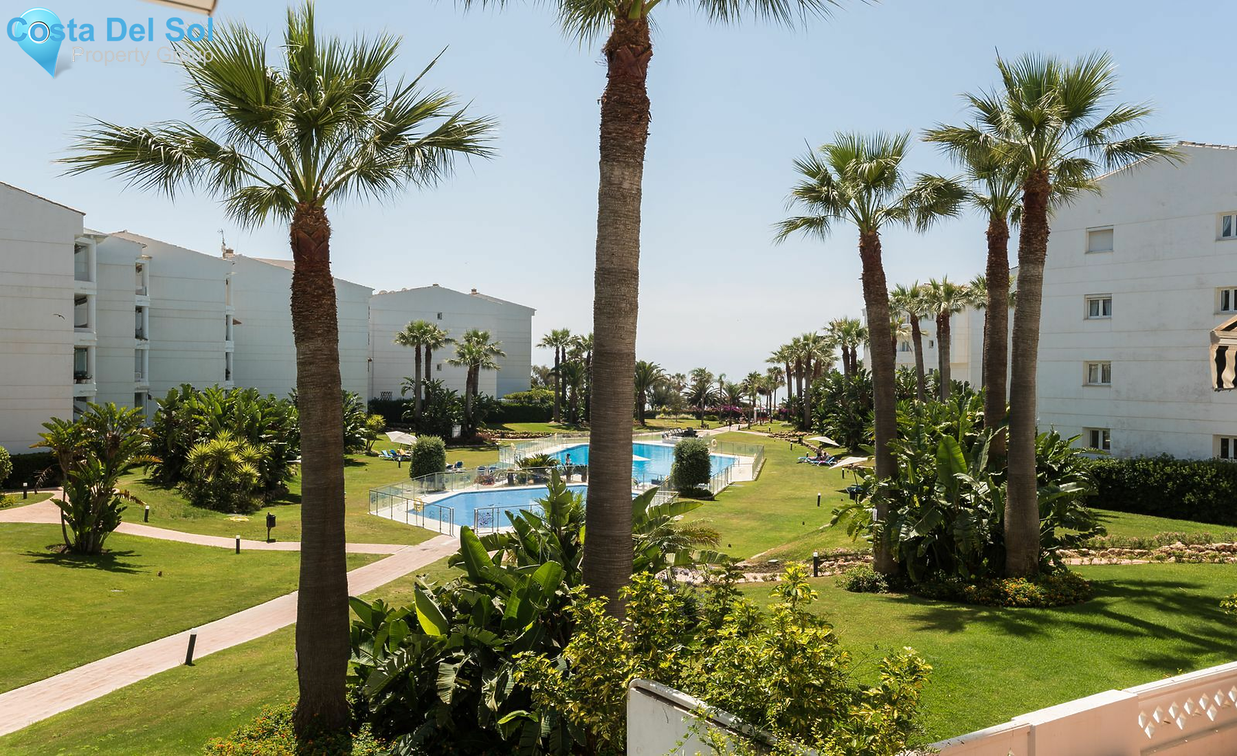 Middle Floor Apartment in Puerto Banús-1427895