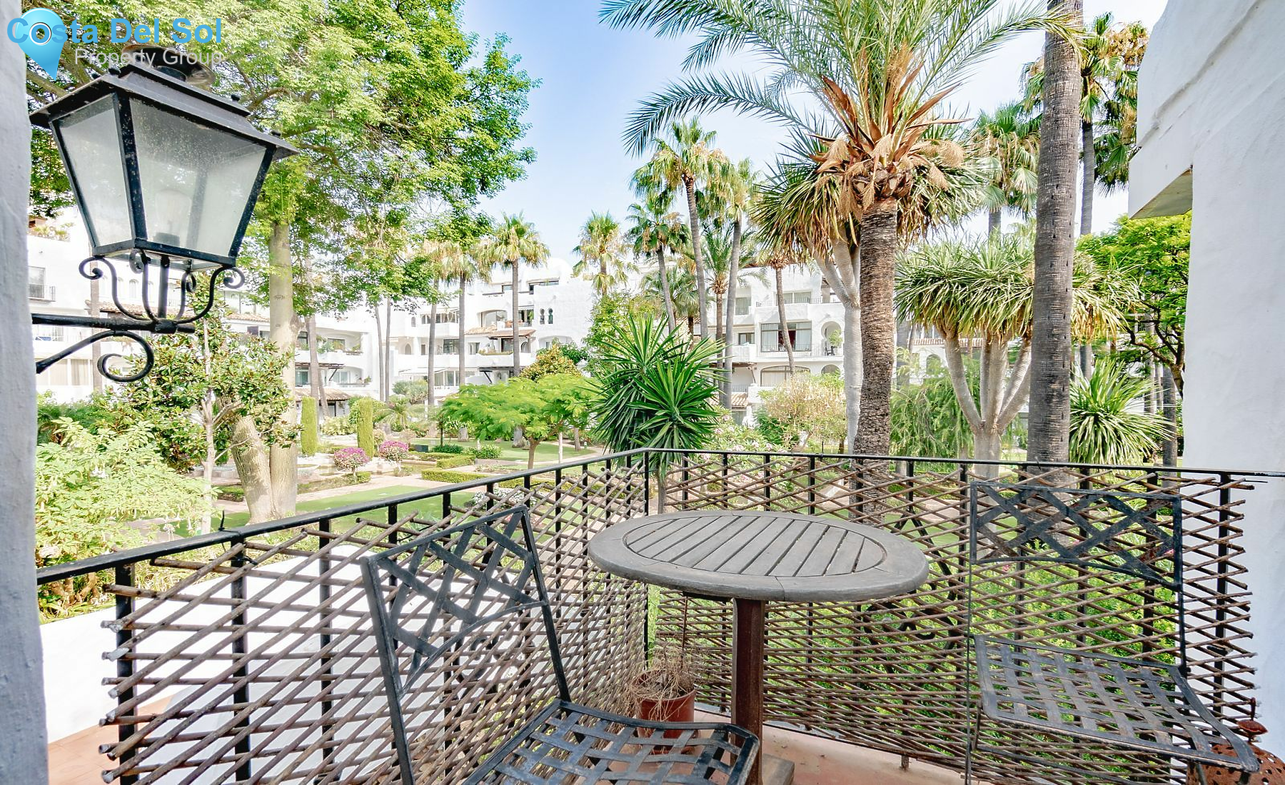 Middle Floor Apartment in Puerto Banús-1441502