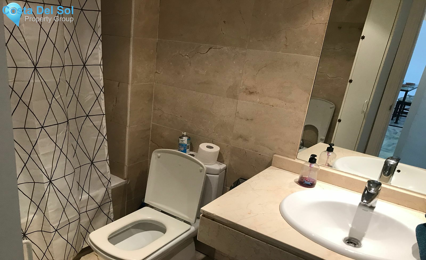 Middle Floor Apartment in Puerto Banús-1472986