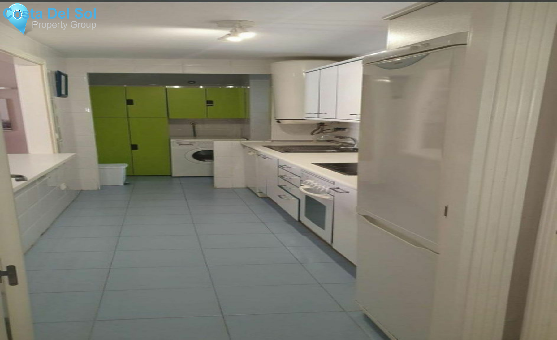 Middle Floor Apartment in Puerto Banús-1550338