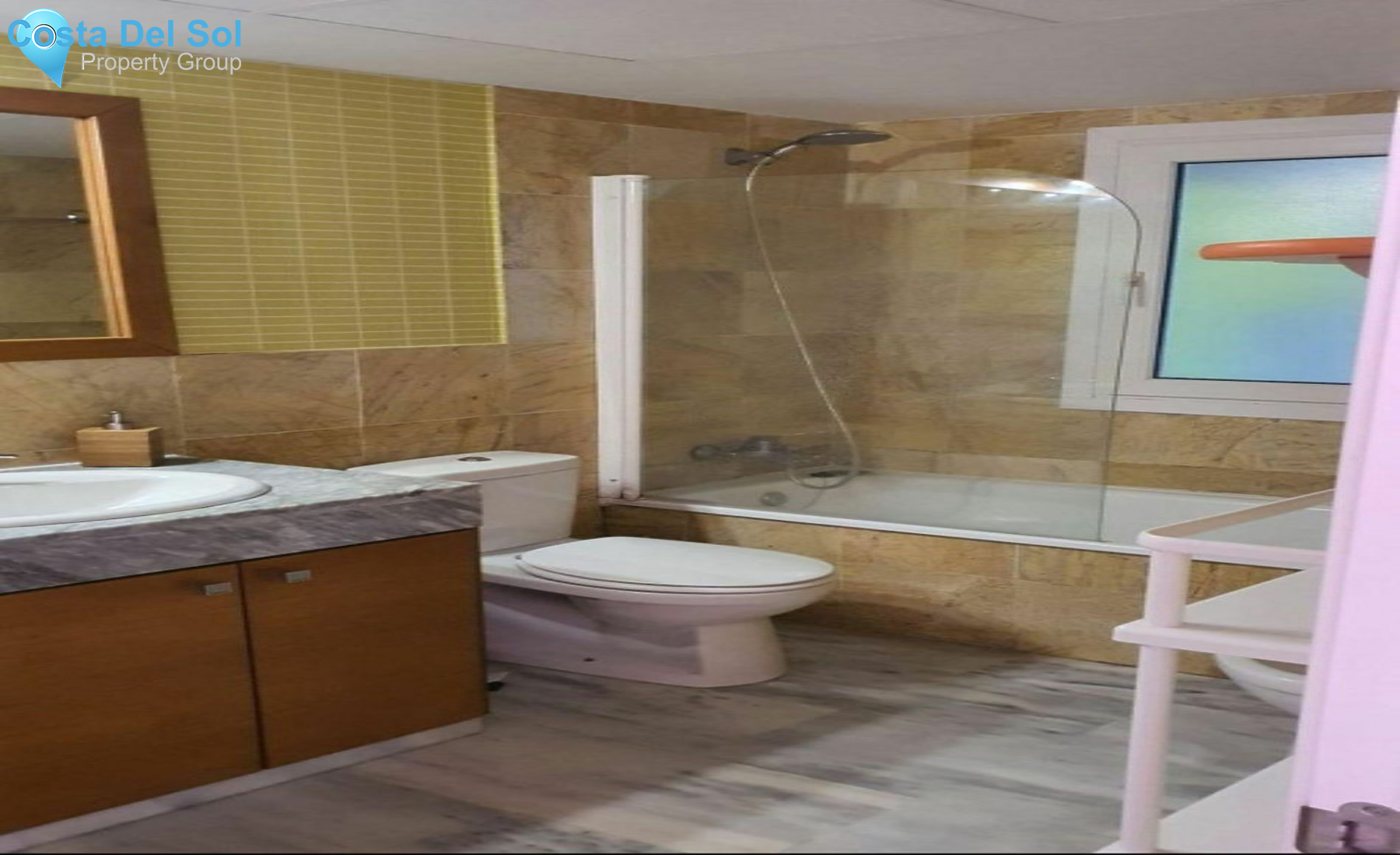 Middle Floor Apartment in Puerto Banús-1550344