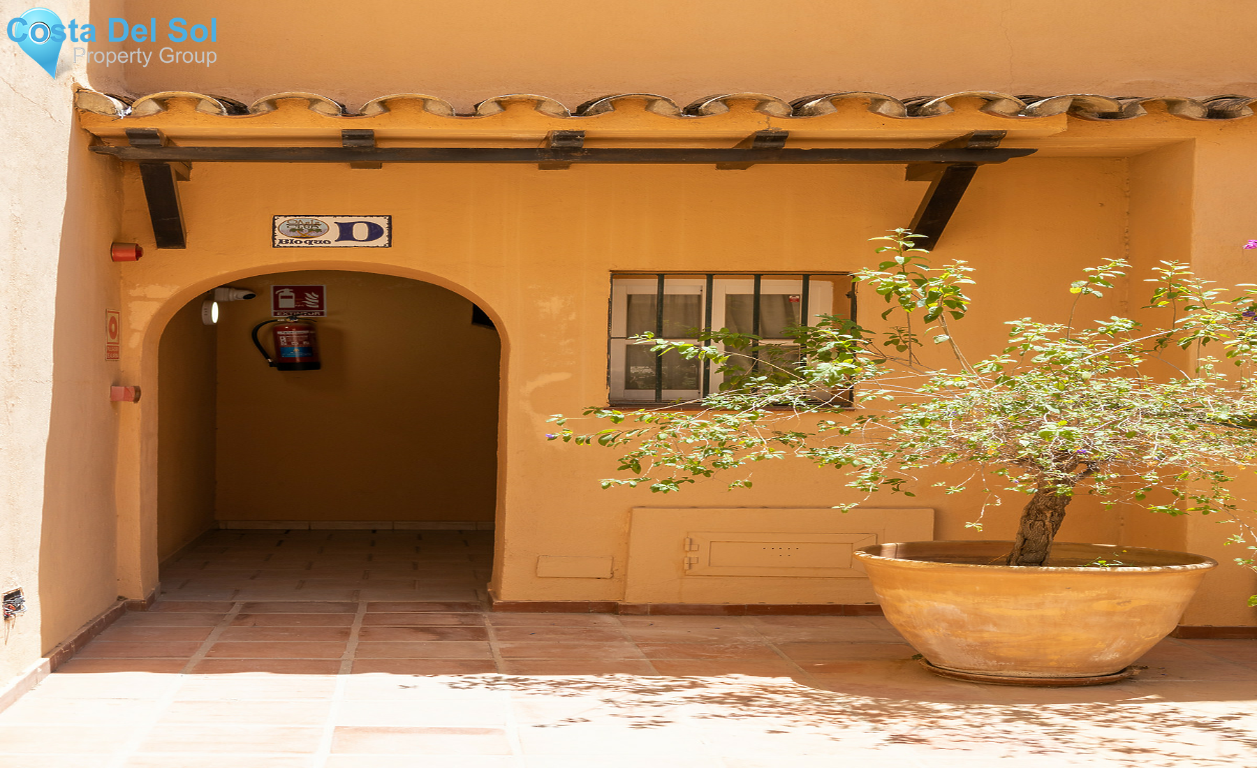 Middle Floor Apartment in Riviera del Sol-1237817