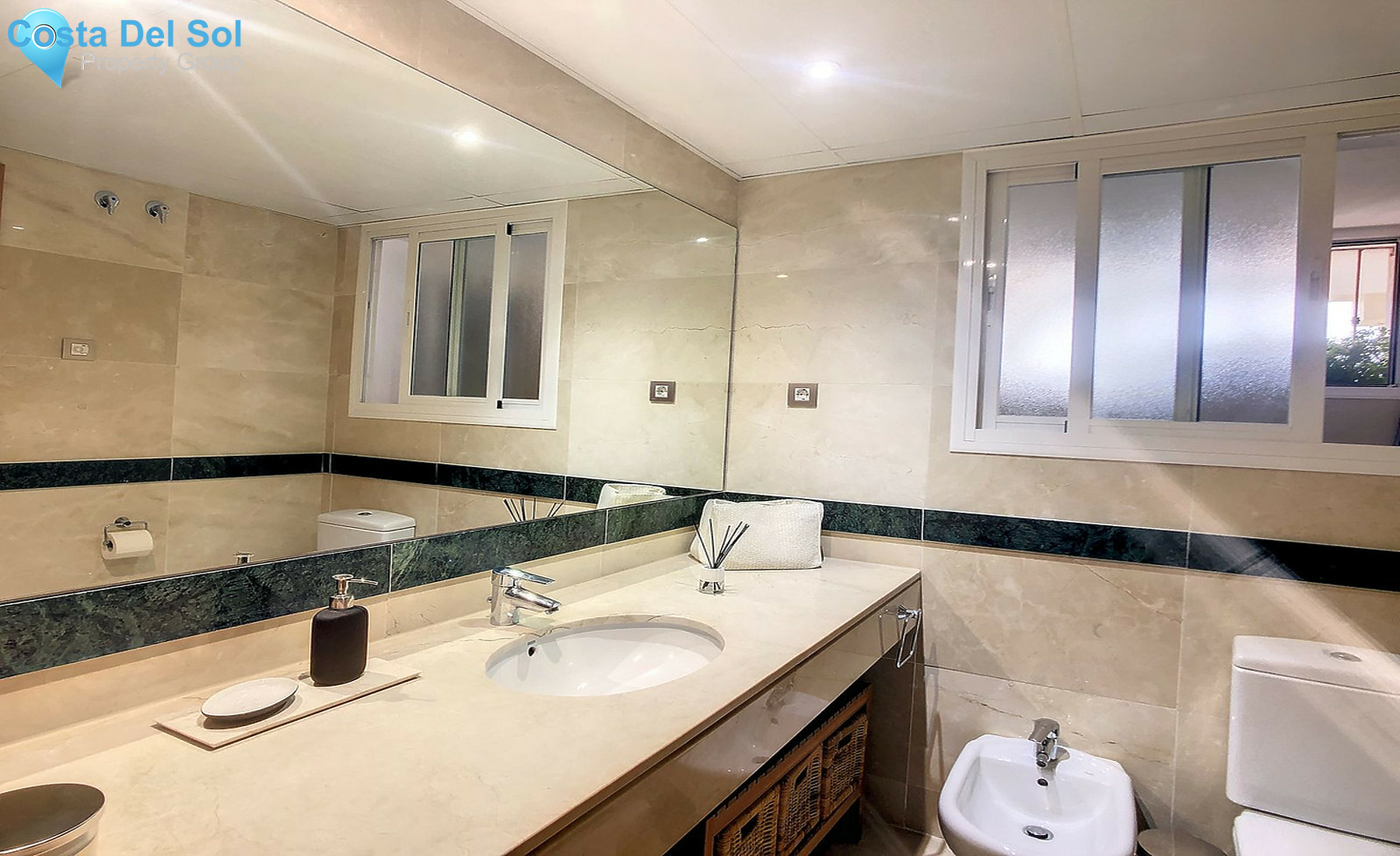 Middle Floor Apartment in Riviera del Sol-1524568