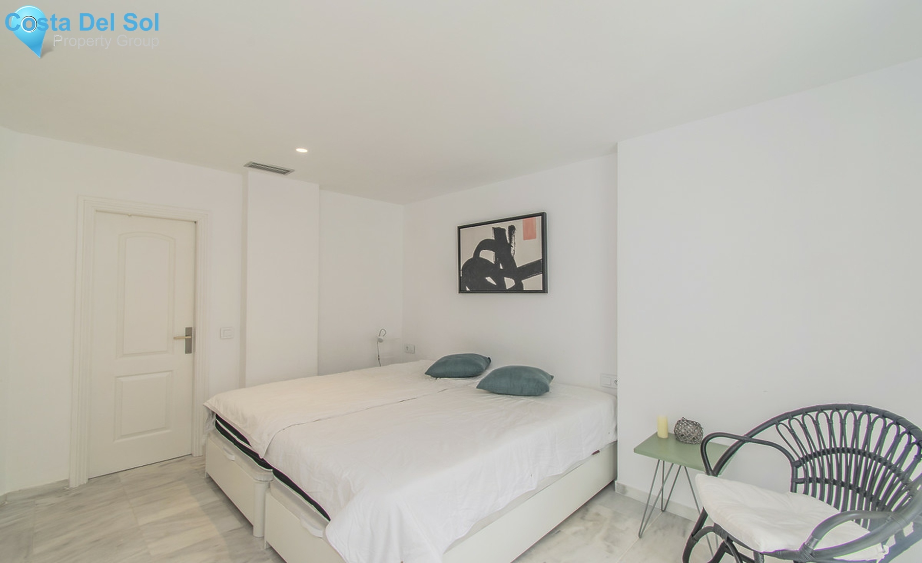 Middle Floor Apartment in Río Real-1438130