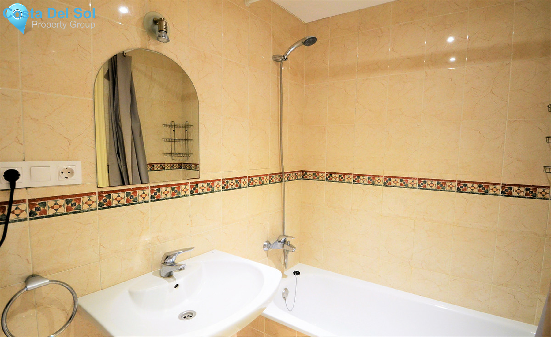 Middle Floor Apartment in San Luis de Sabinillas-720565