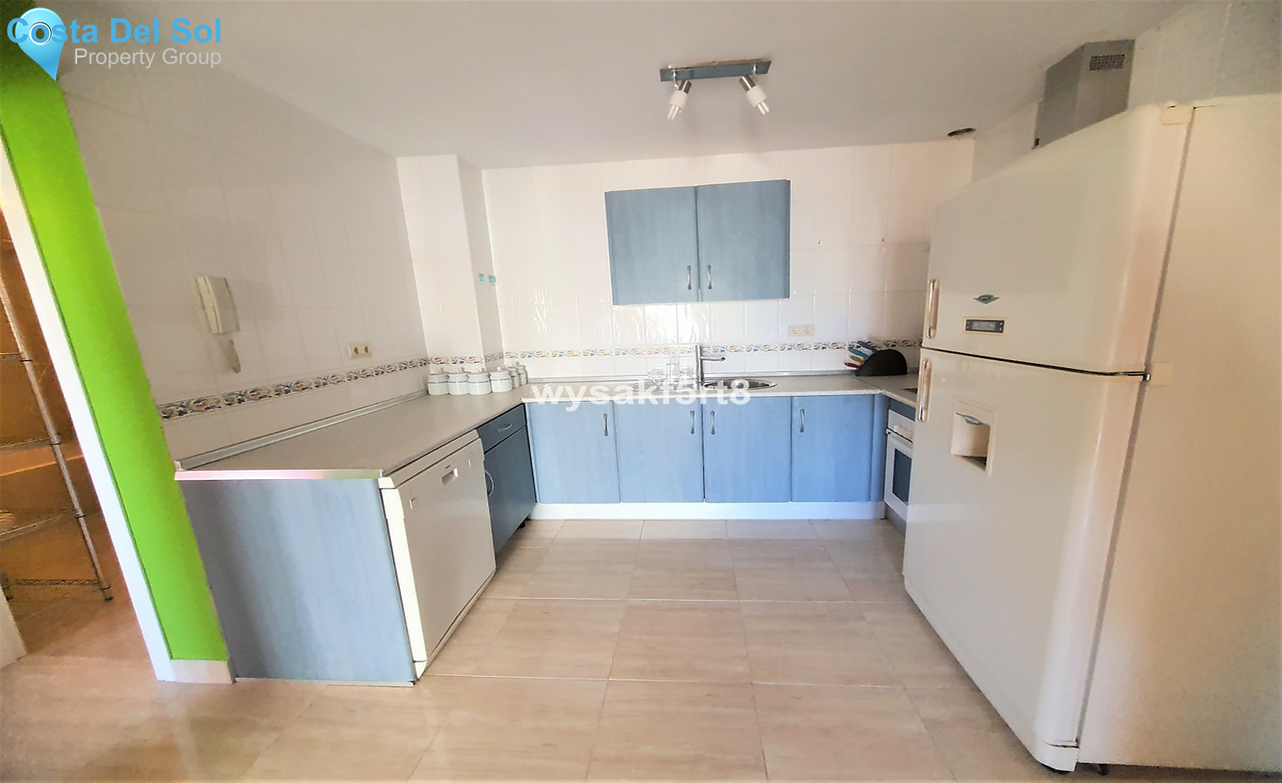 Middle Floor Apartment in San Luis de Sabinillas-1285492