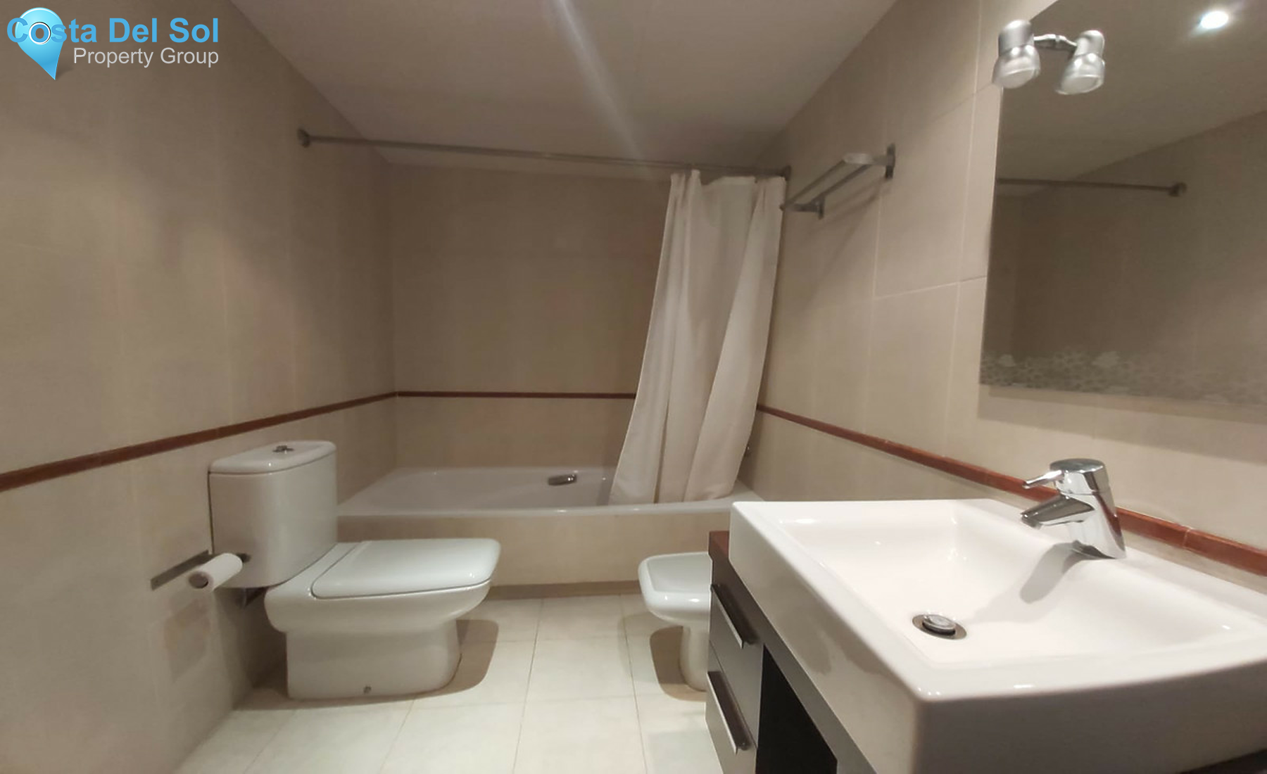 Middle Floor Apartment in San Luis de Sabinillas-1347294