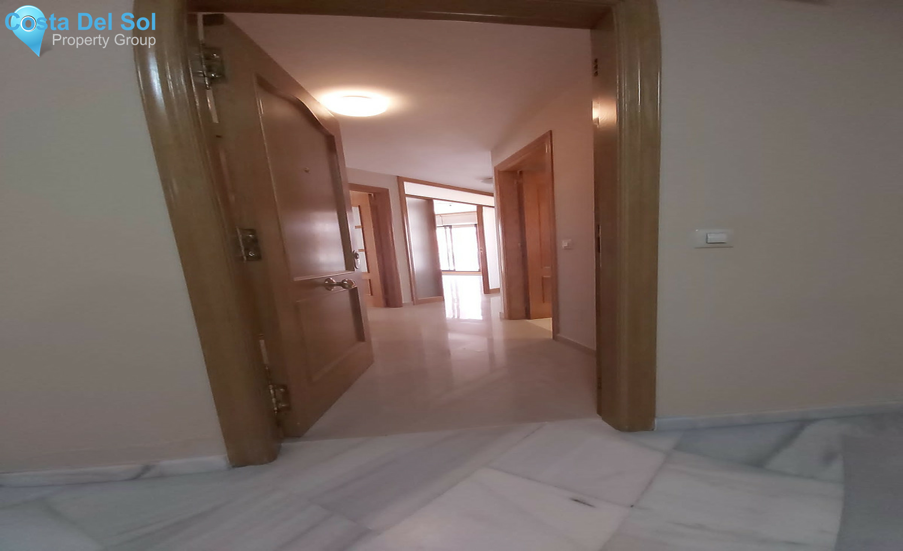 Middle Floor Apartment in San Luis de Sabinillas-1347279