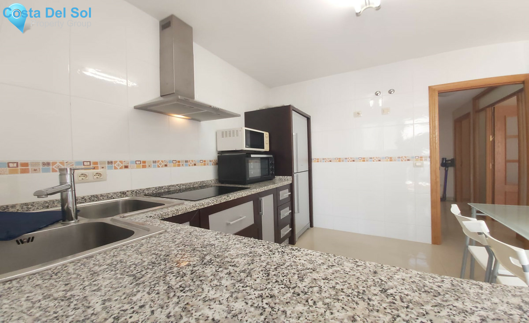Middle Floor Apartment in San Luis de Sabinillas-1347285