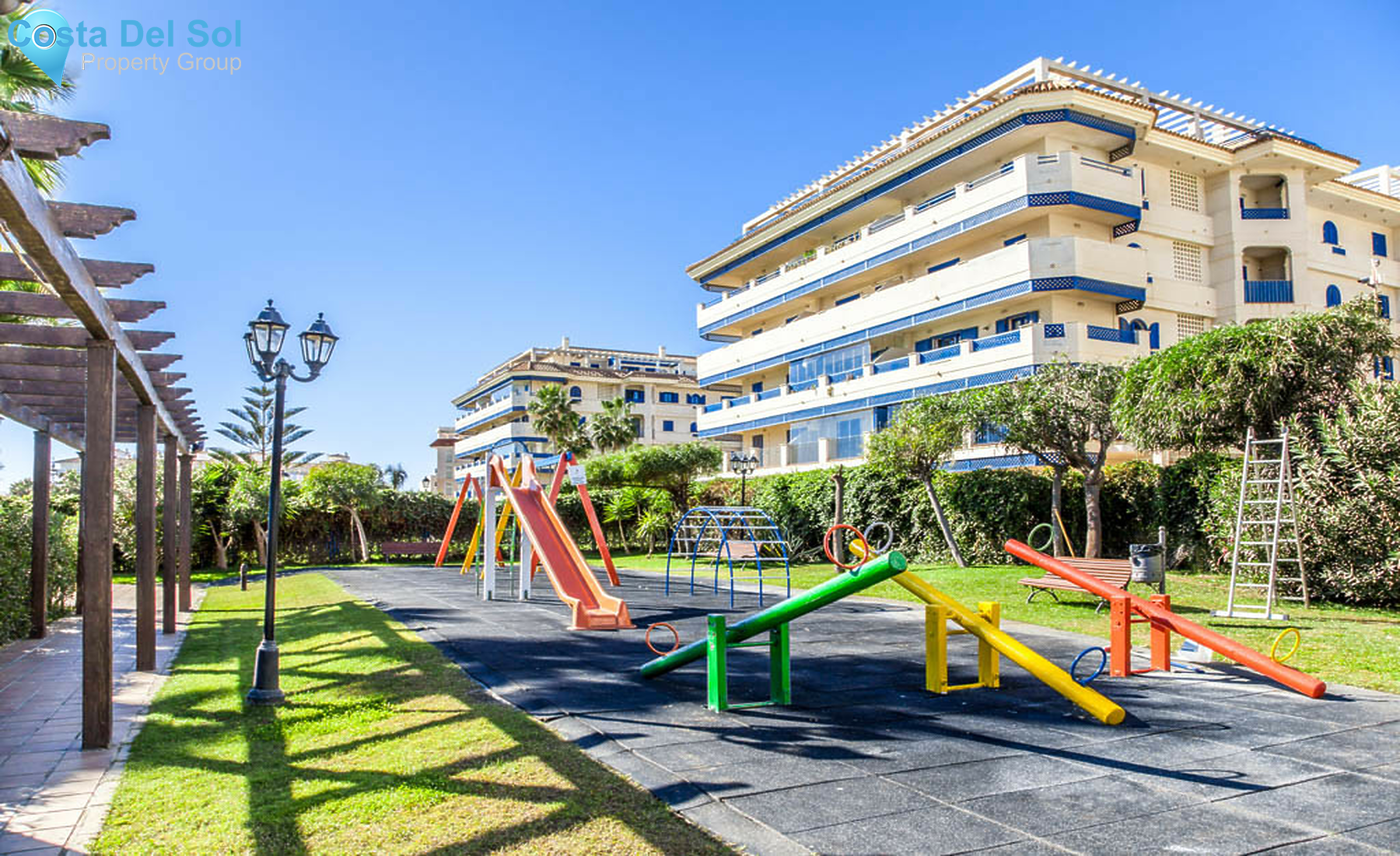 Middle Floor Apartment in San Luis de Sabinillas-1356715