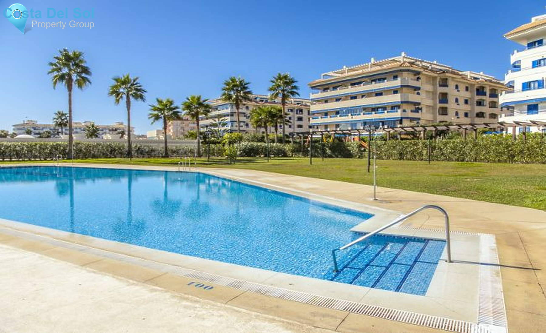 Middle Floor Apartment in San Luis de Sabinillas-1356717