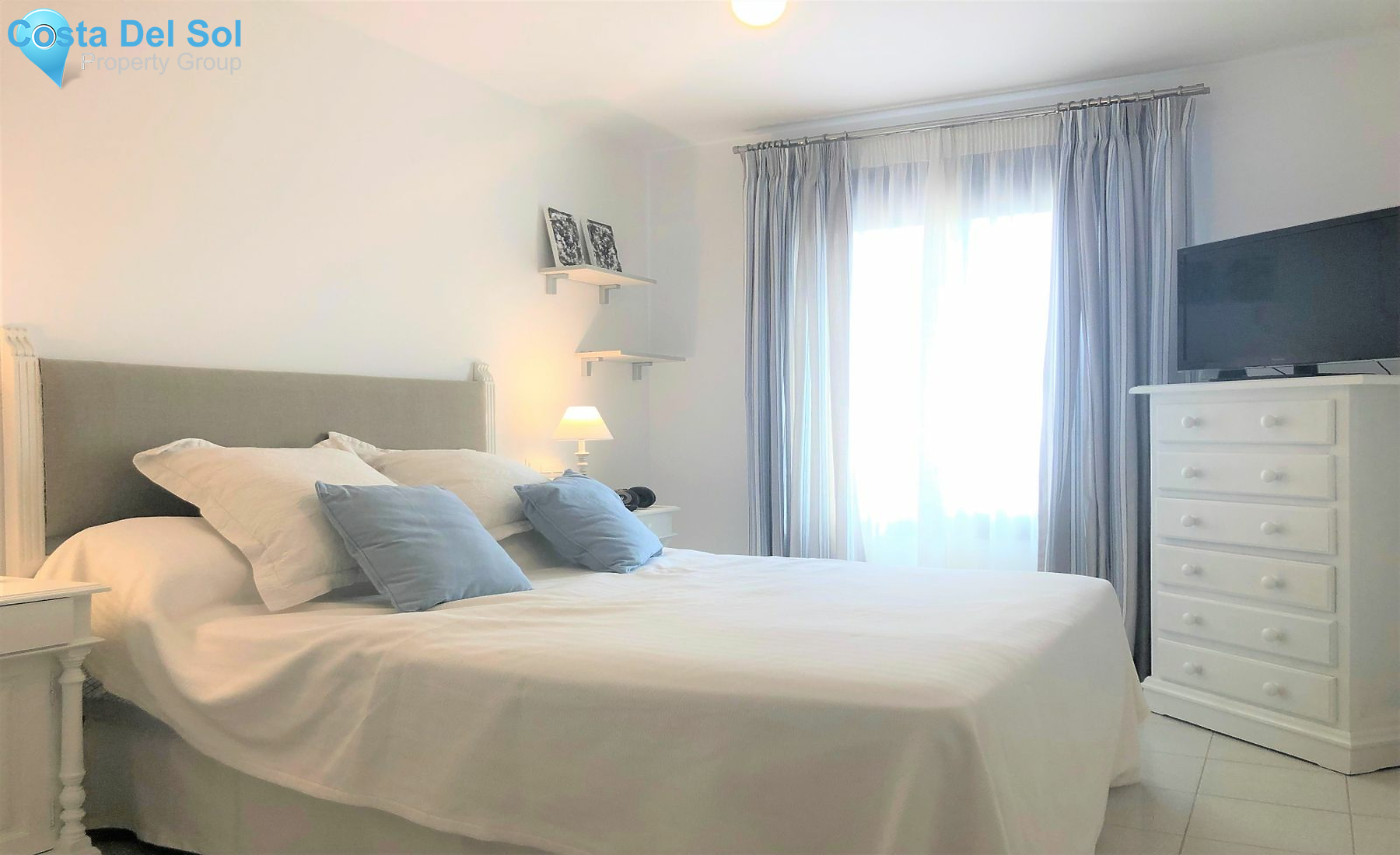 Middle Floor Apartment in San Luis de Sabinillas-1219862