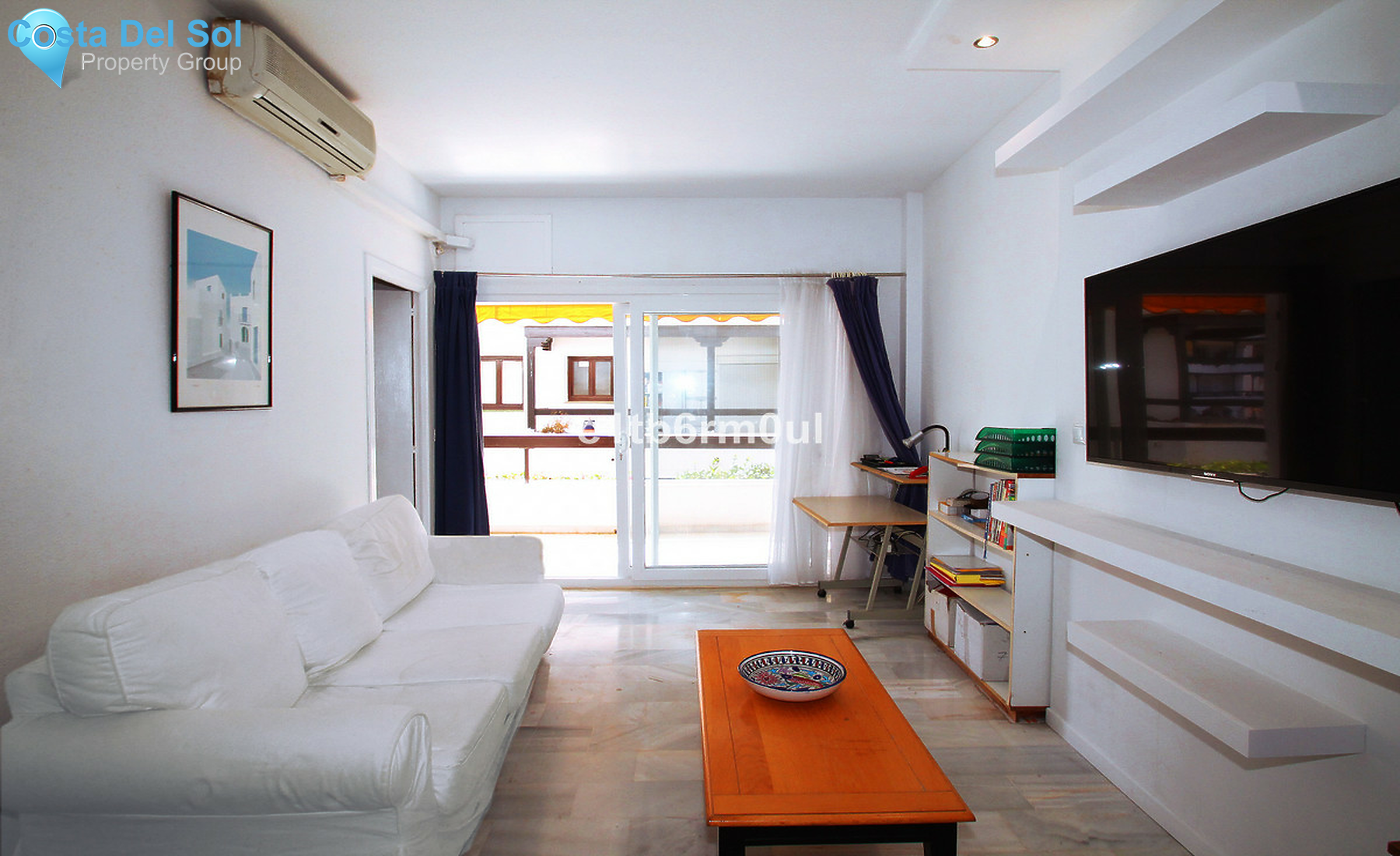 Middle Floor Apartment in The Golden Mile-1558414